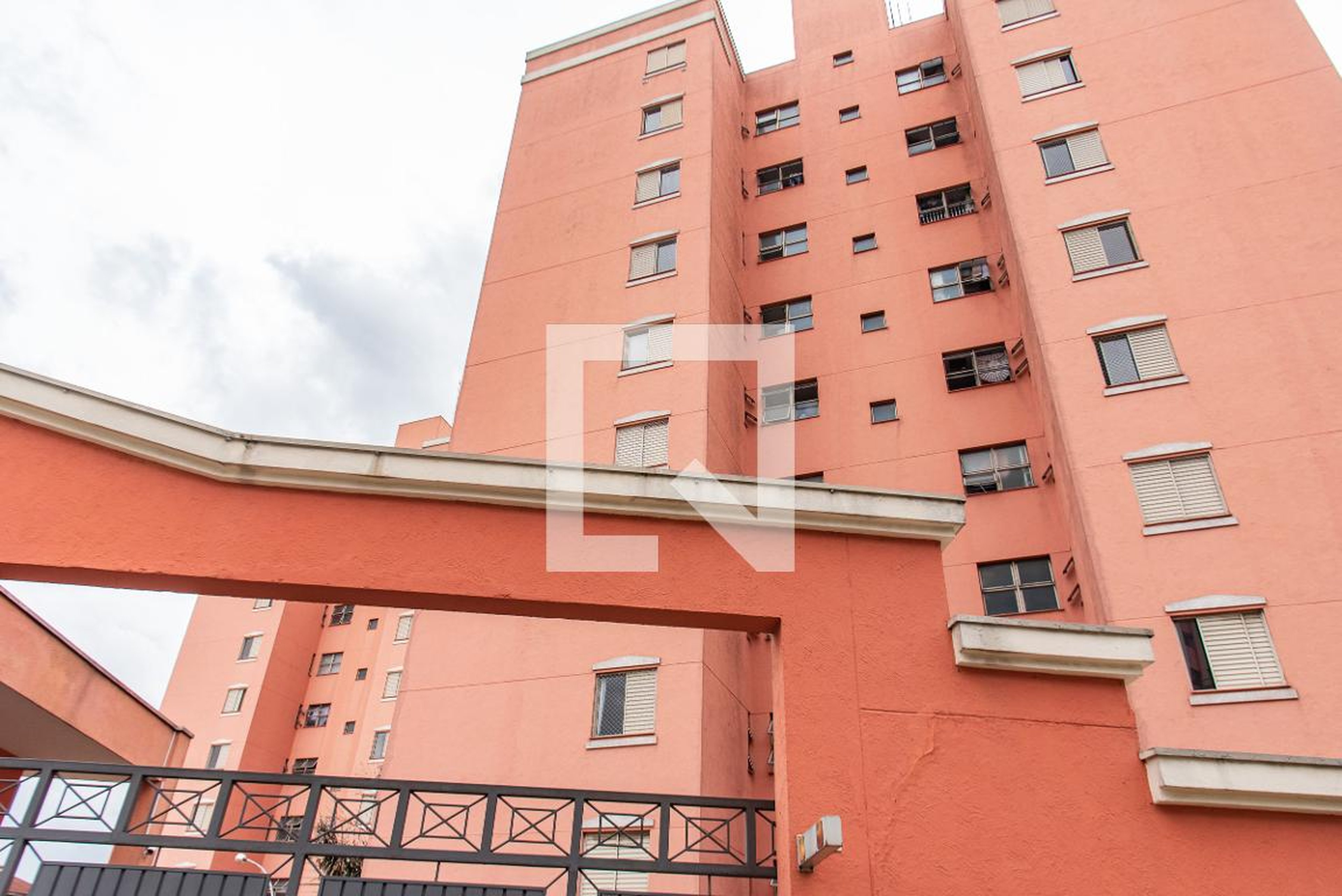 Fachada Condomínio em Rua Vergueiro, 9