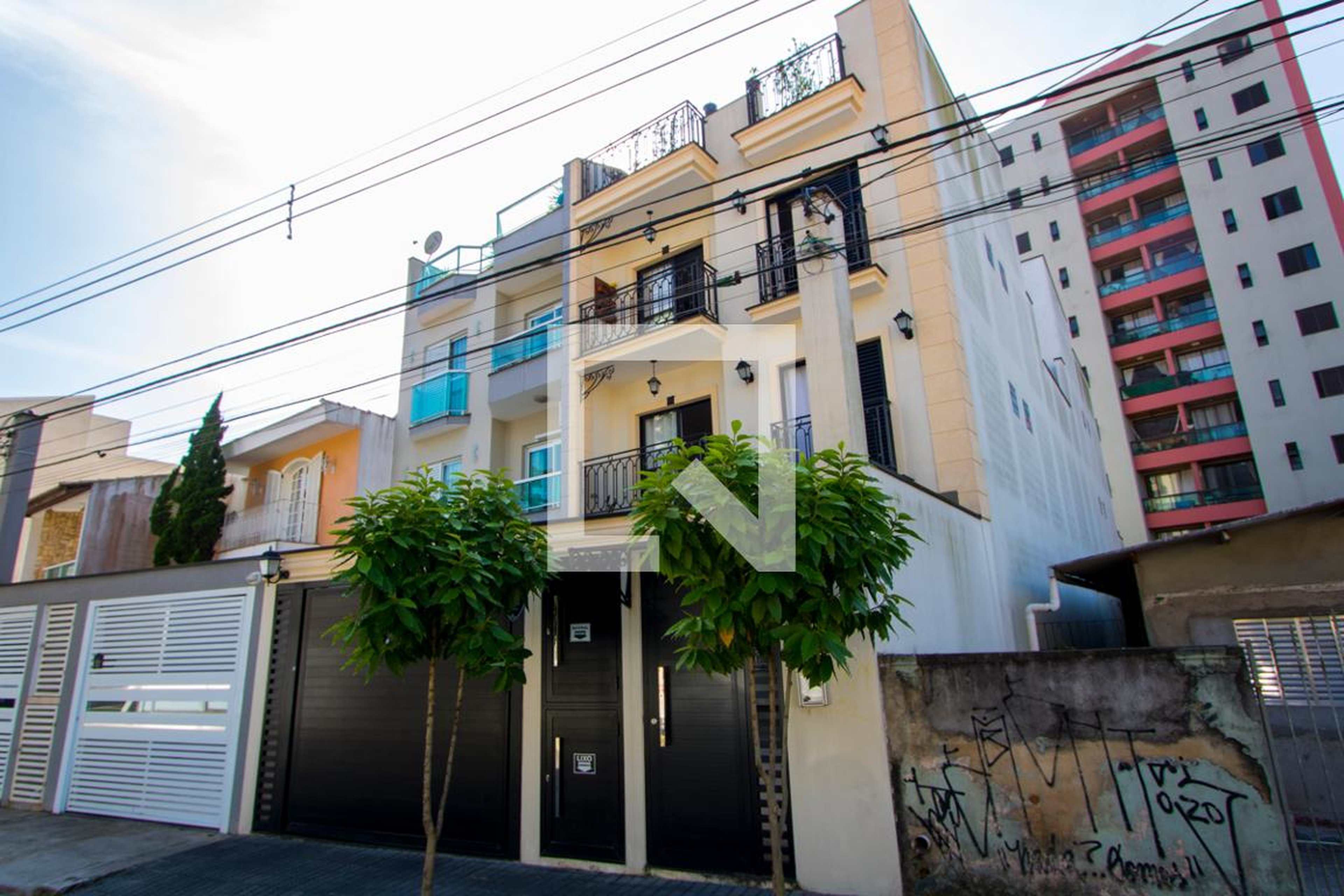 Fachada Condomínio Lê Chateau