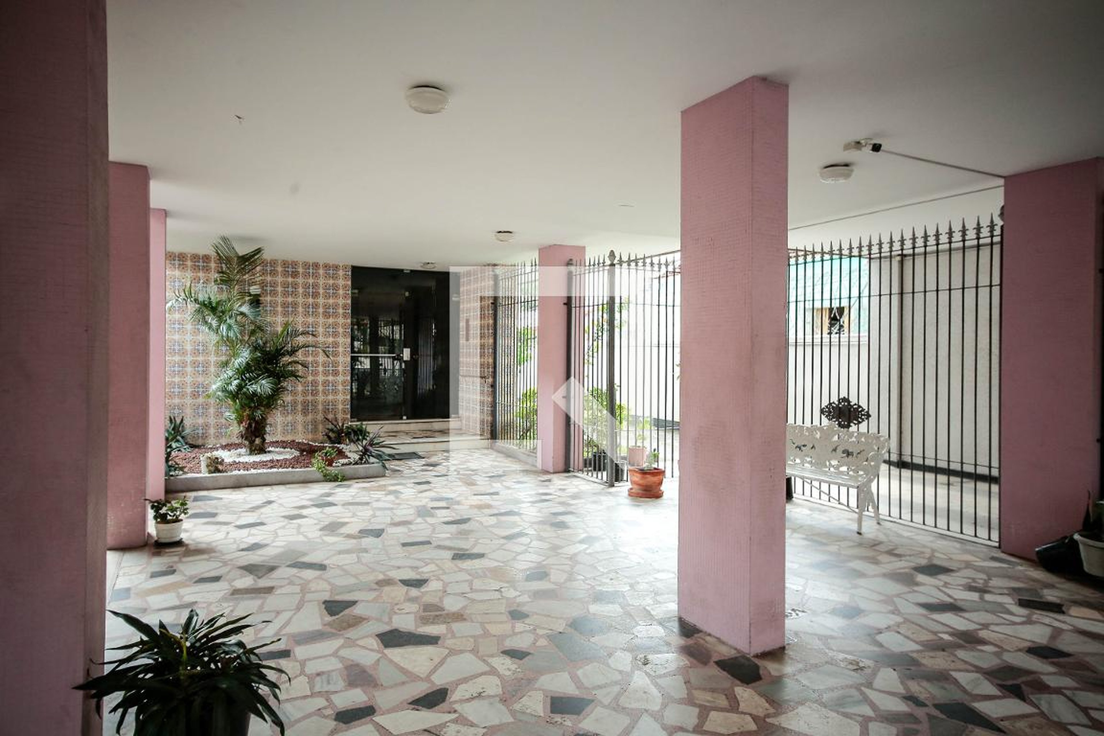 Entrada - Edifício Luxemburgo