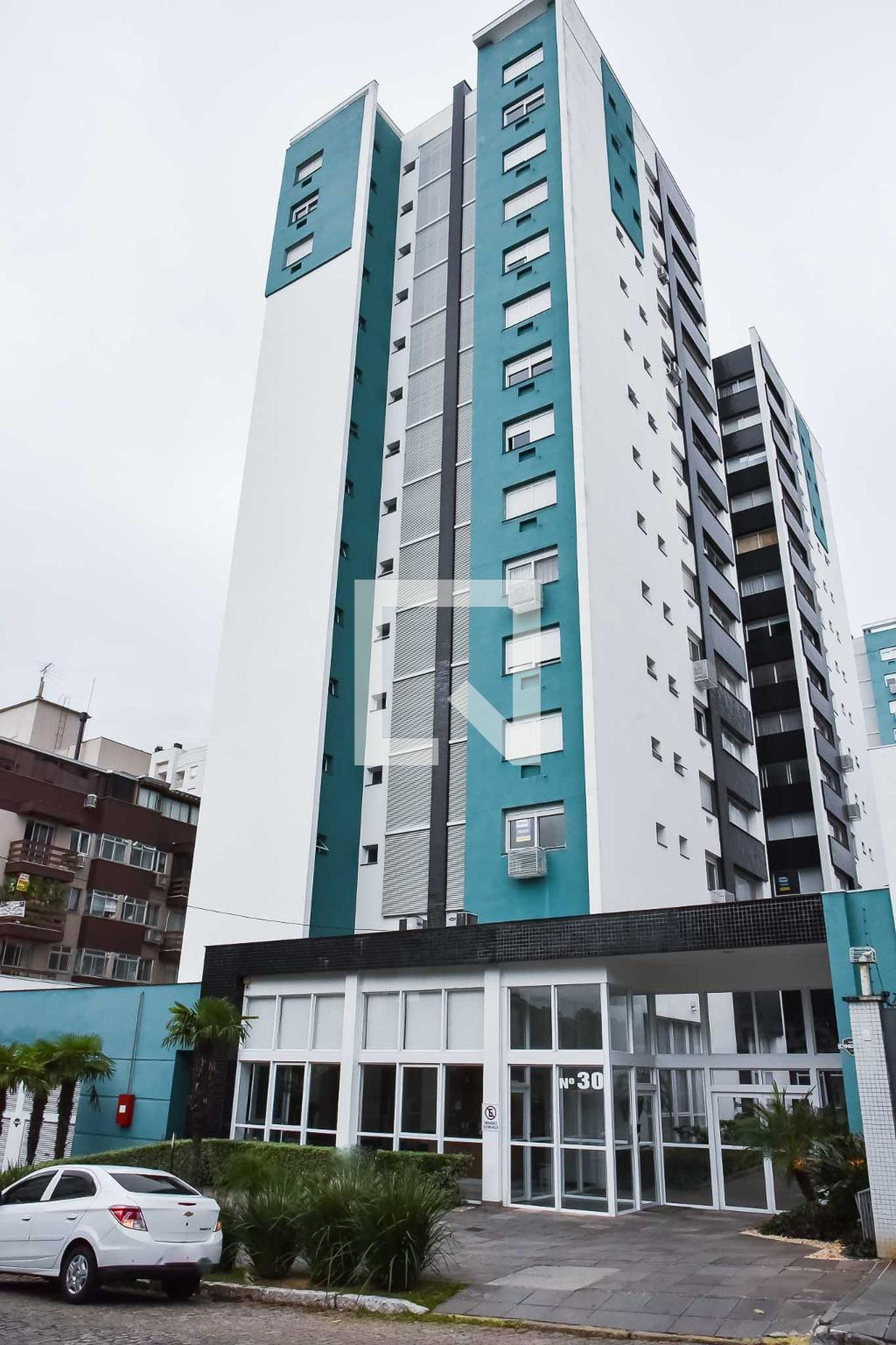 Fachada do Condomínio Condomínio Absolut