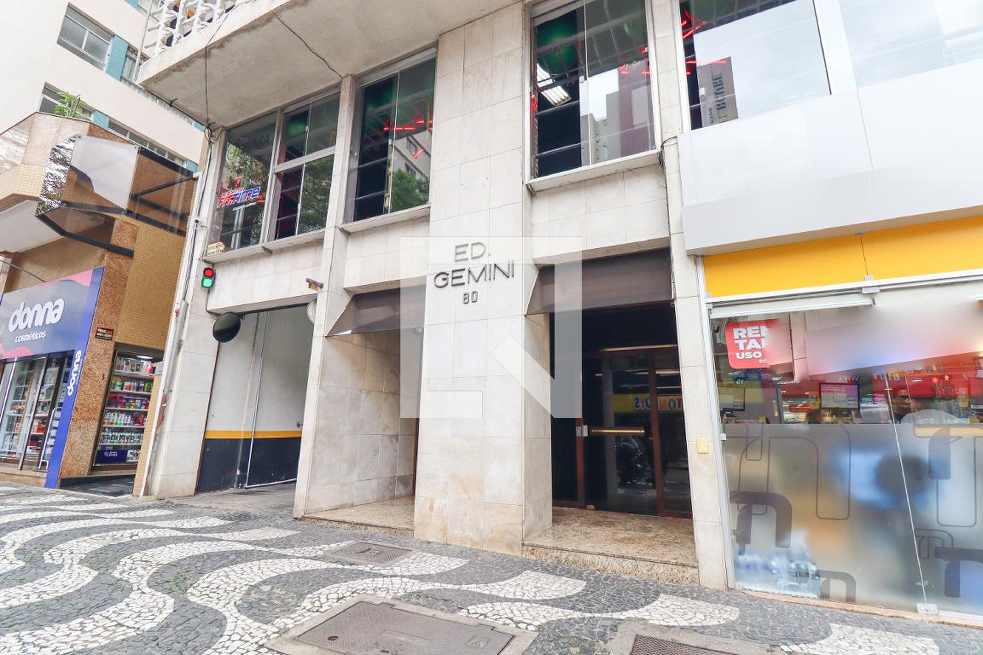 Fachada do Condomínio Edificio Gemini