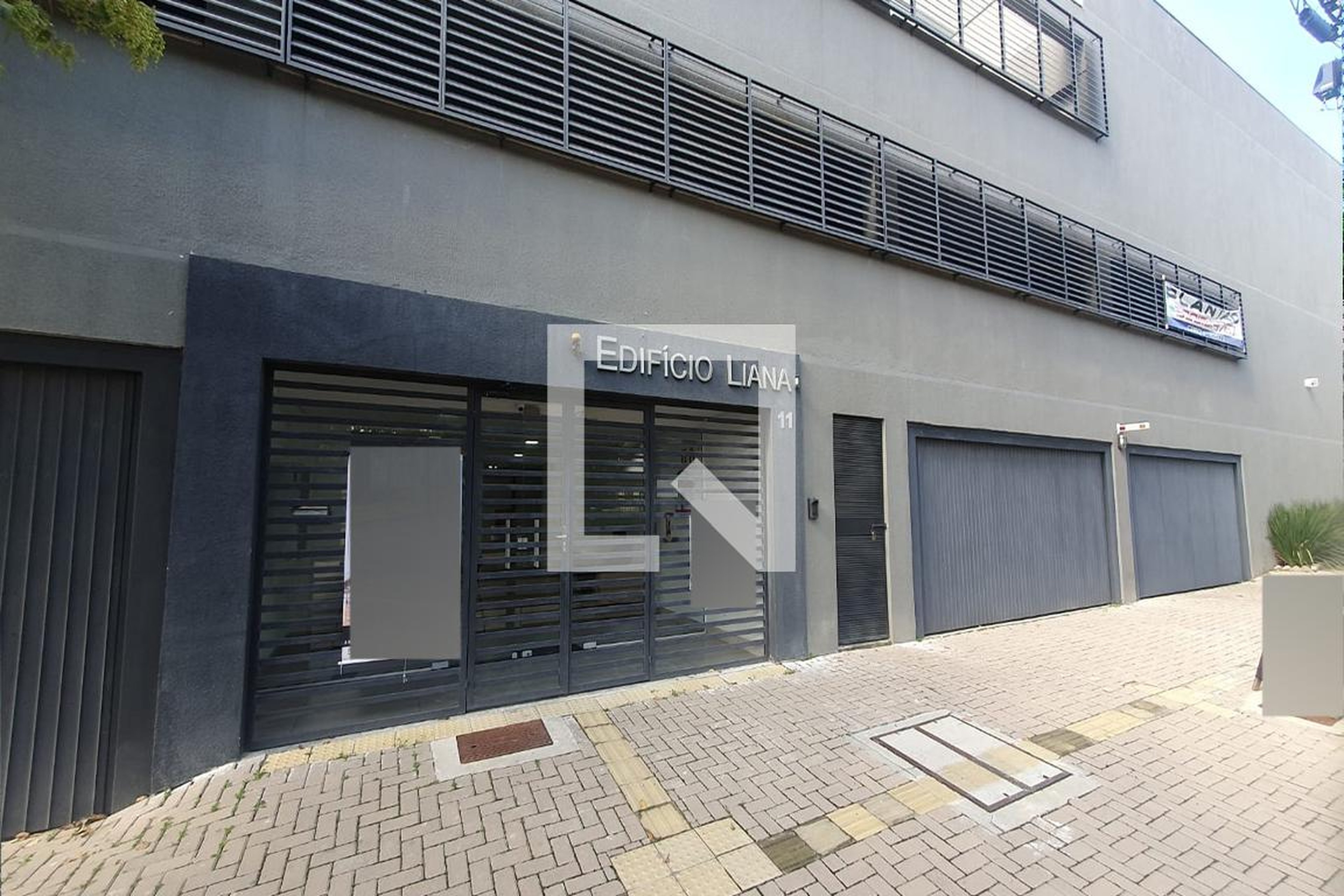 Fachada Condomínio em Rua Santa Rosa, 11