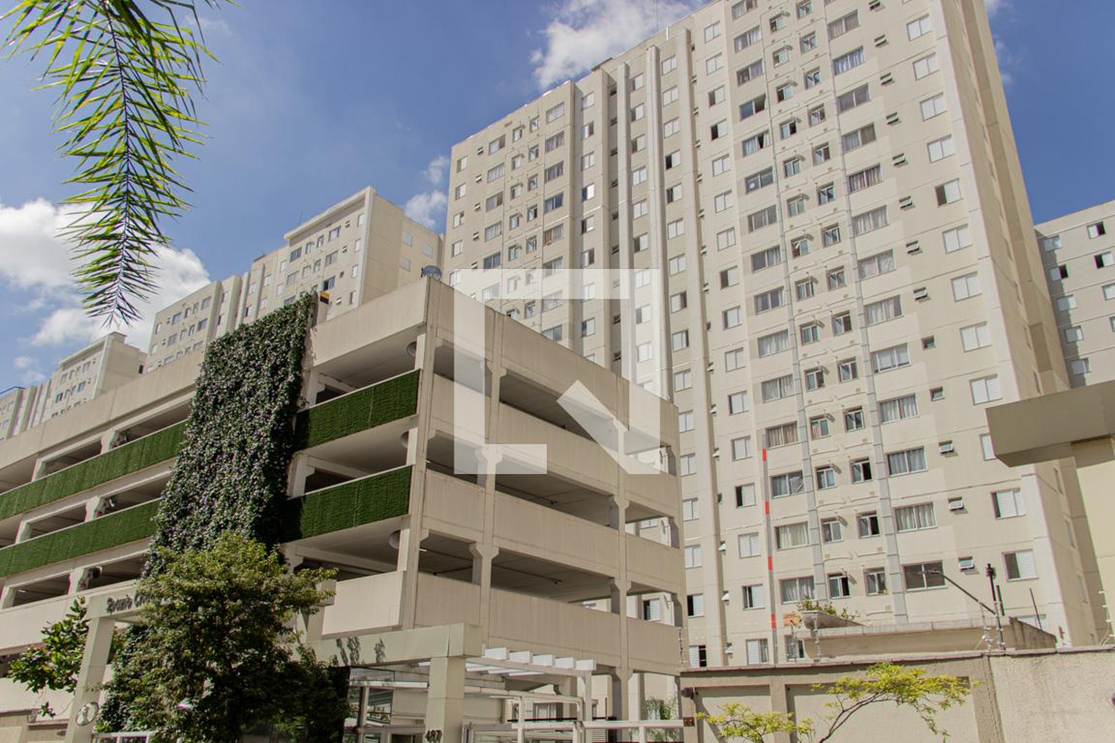 Fachada do Condomínio Condomínio Spazio Chácara das Flores