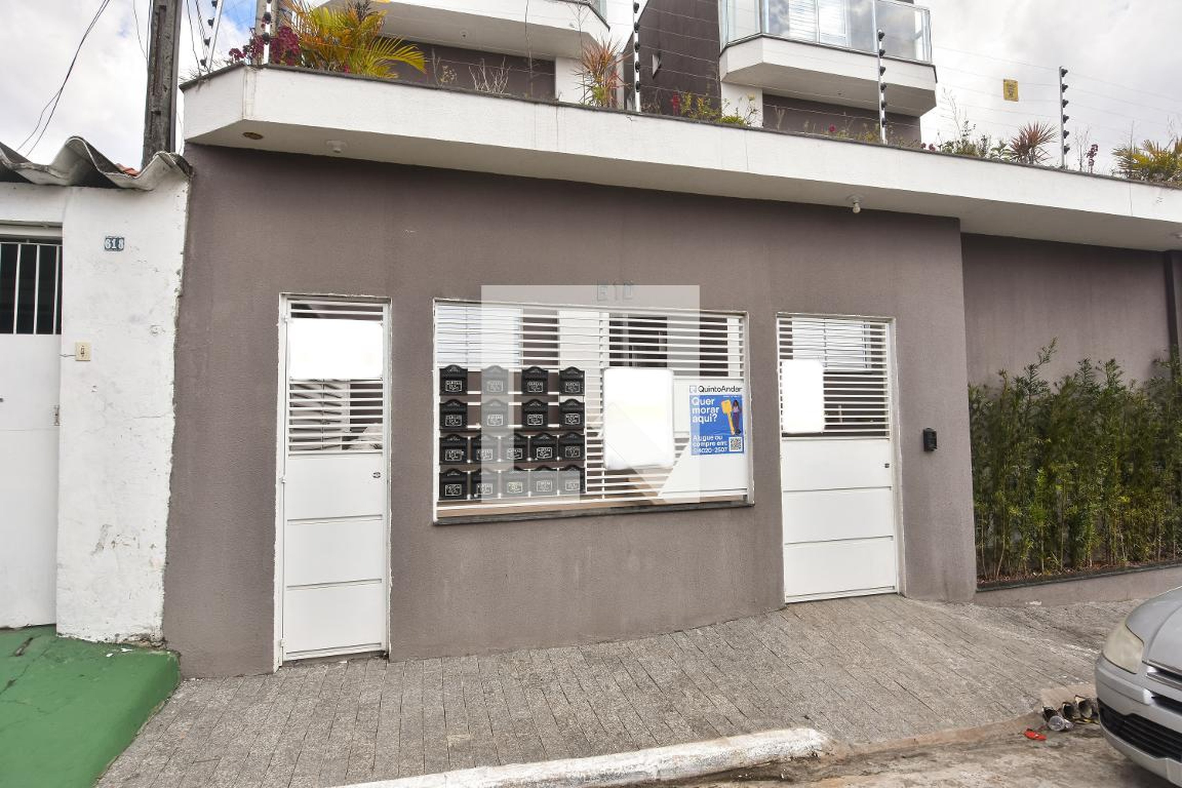 Fachada Condomínio em Rua Marechal Renato Paquet, 610