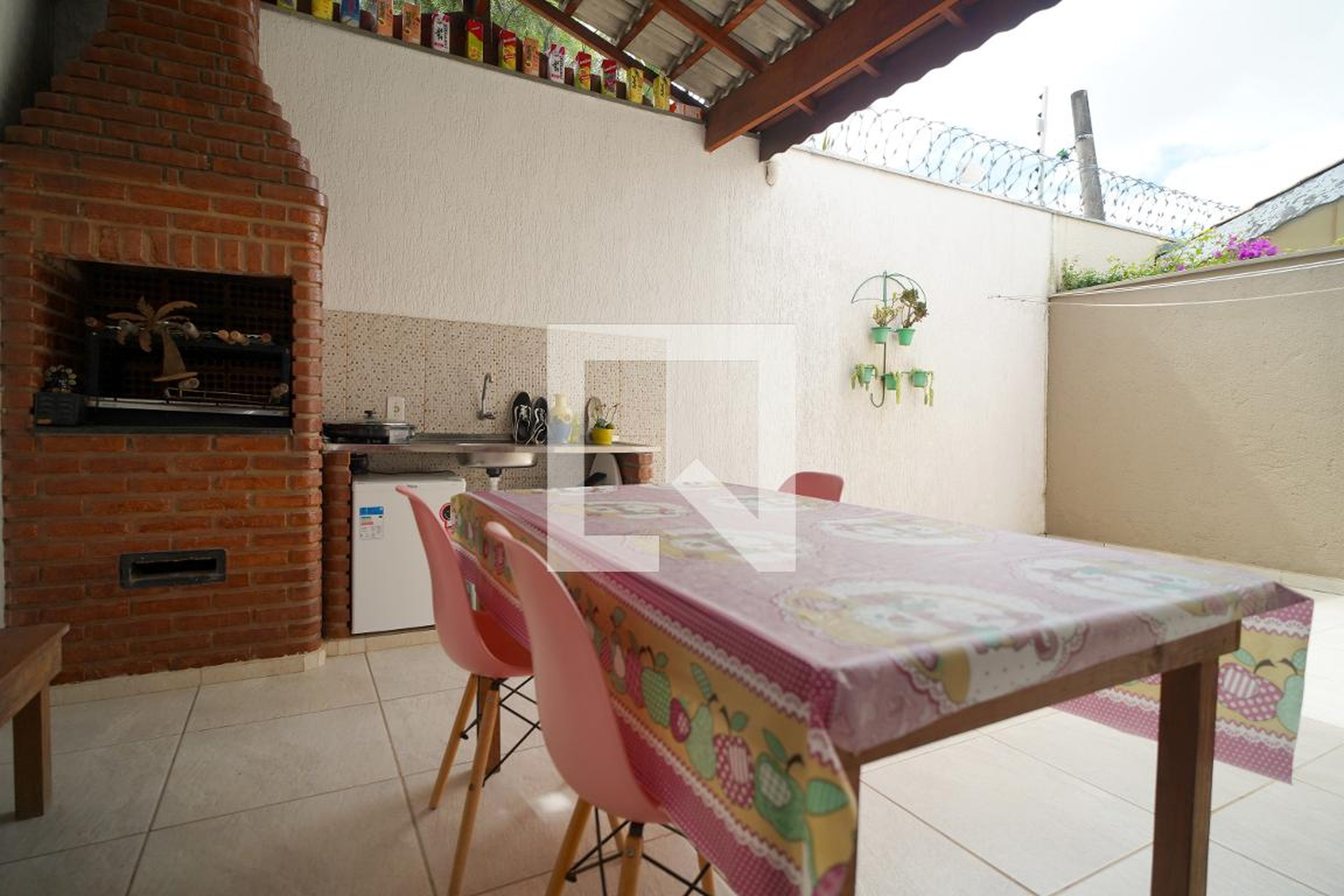 Área externa Residencial Isis