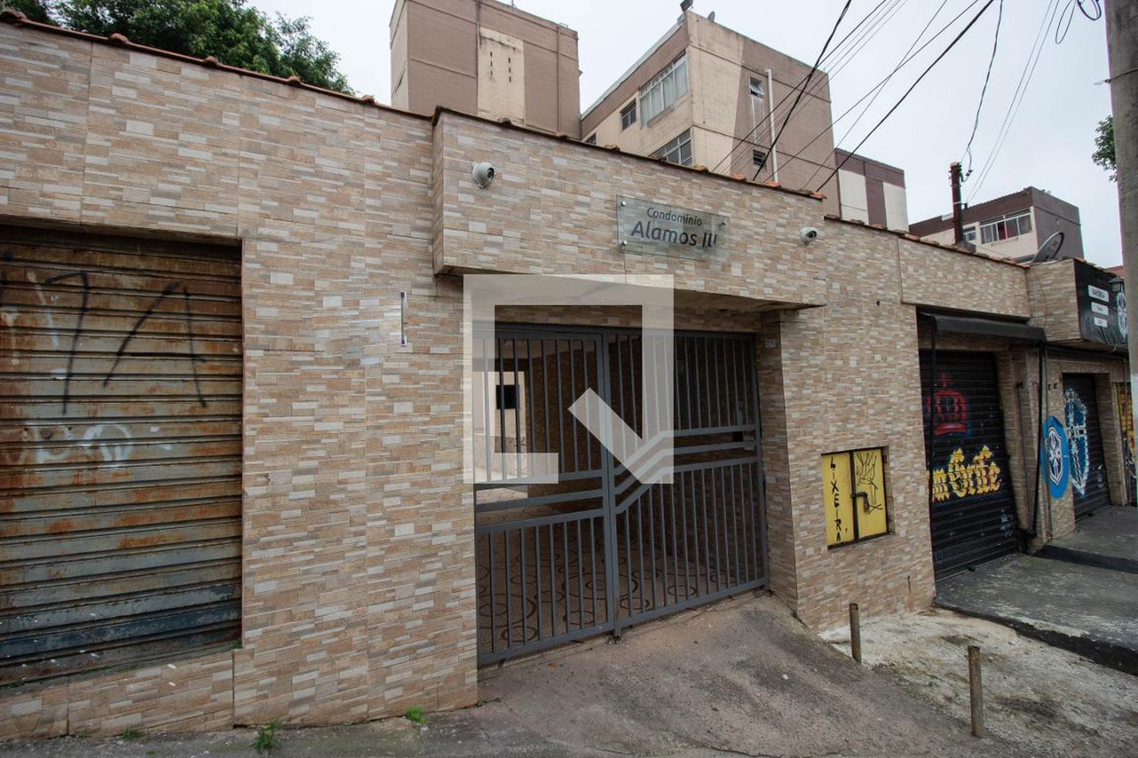 Fachada Condomínio Alamos III