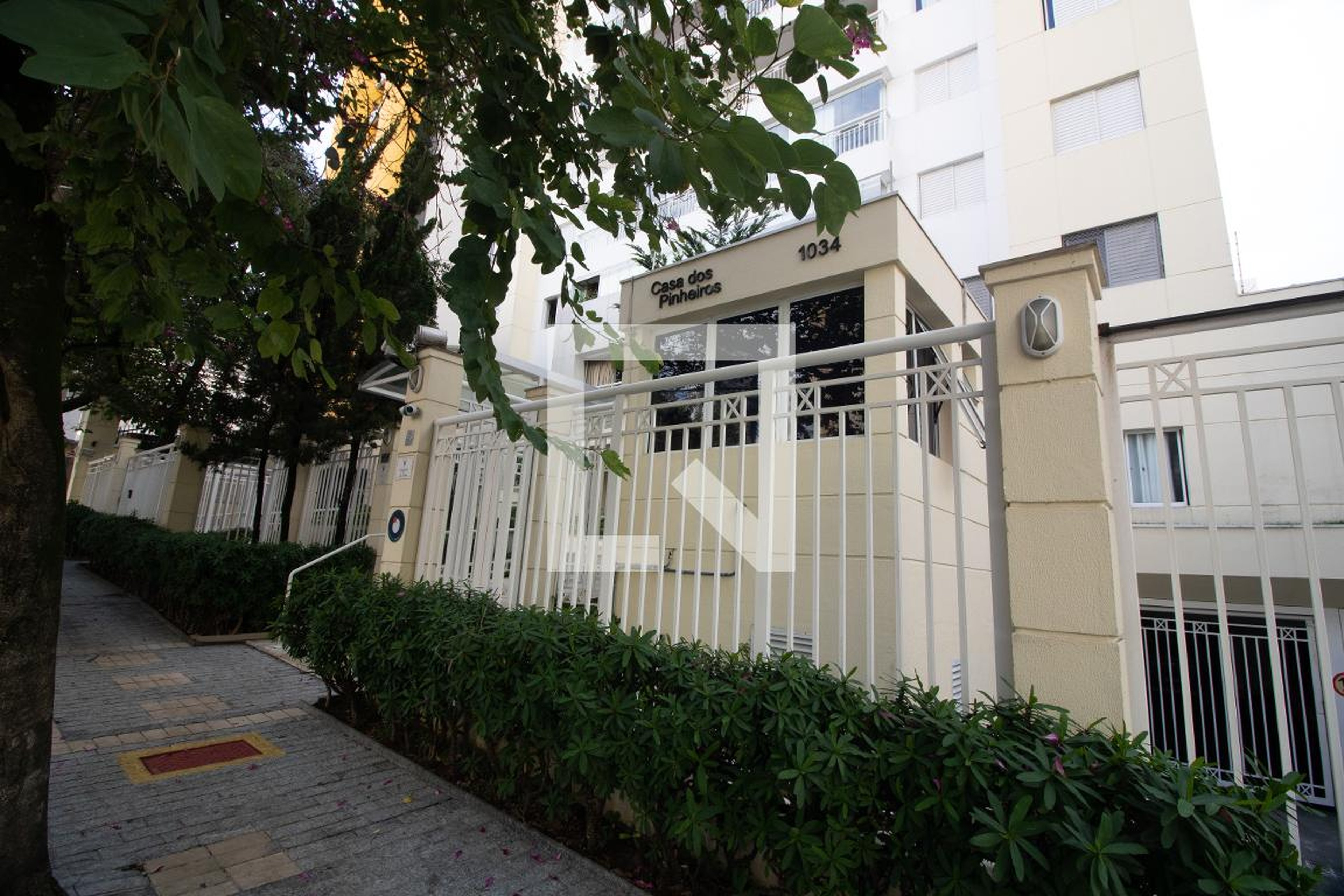 Fachada Condomínio em Rua Joaquim Antunes, 134