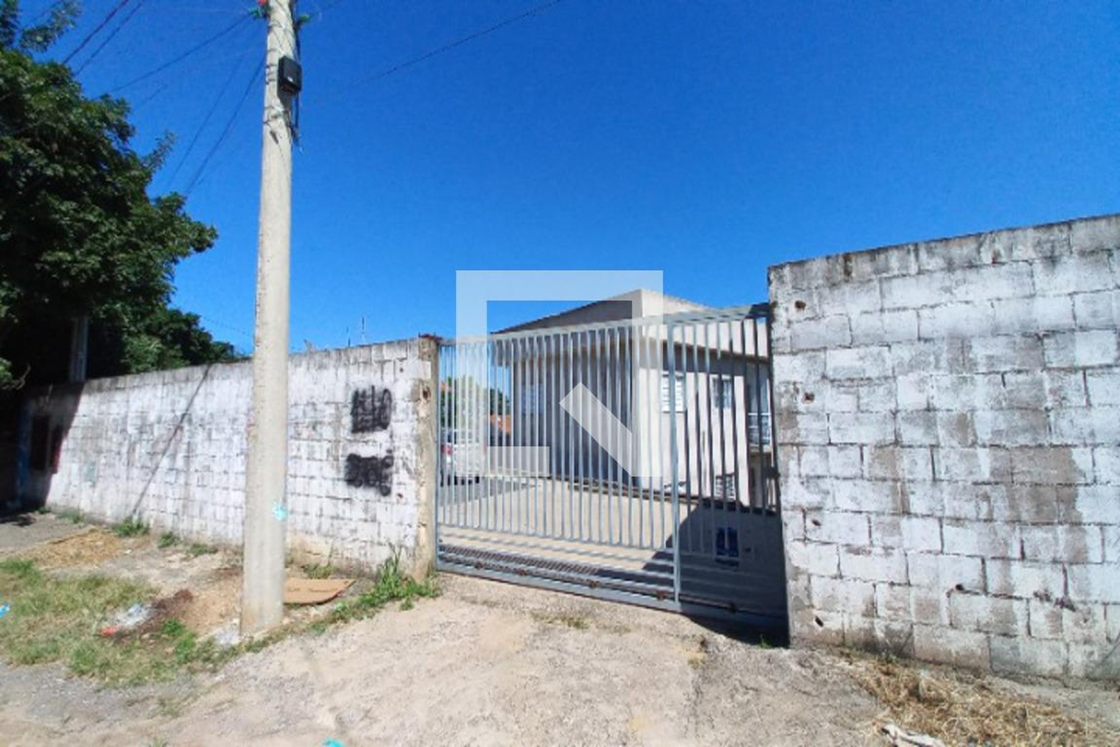 Fachada do Prédio Condomínio em Rua José Ismael Camargo, 220