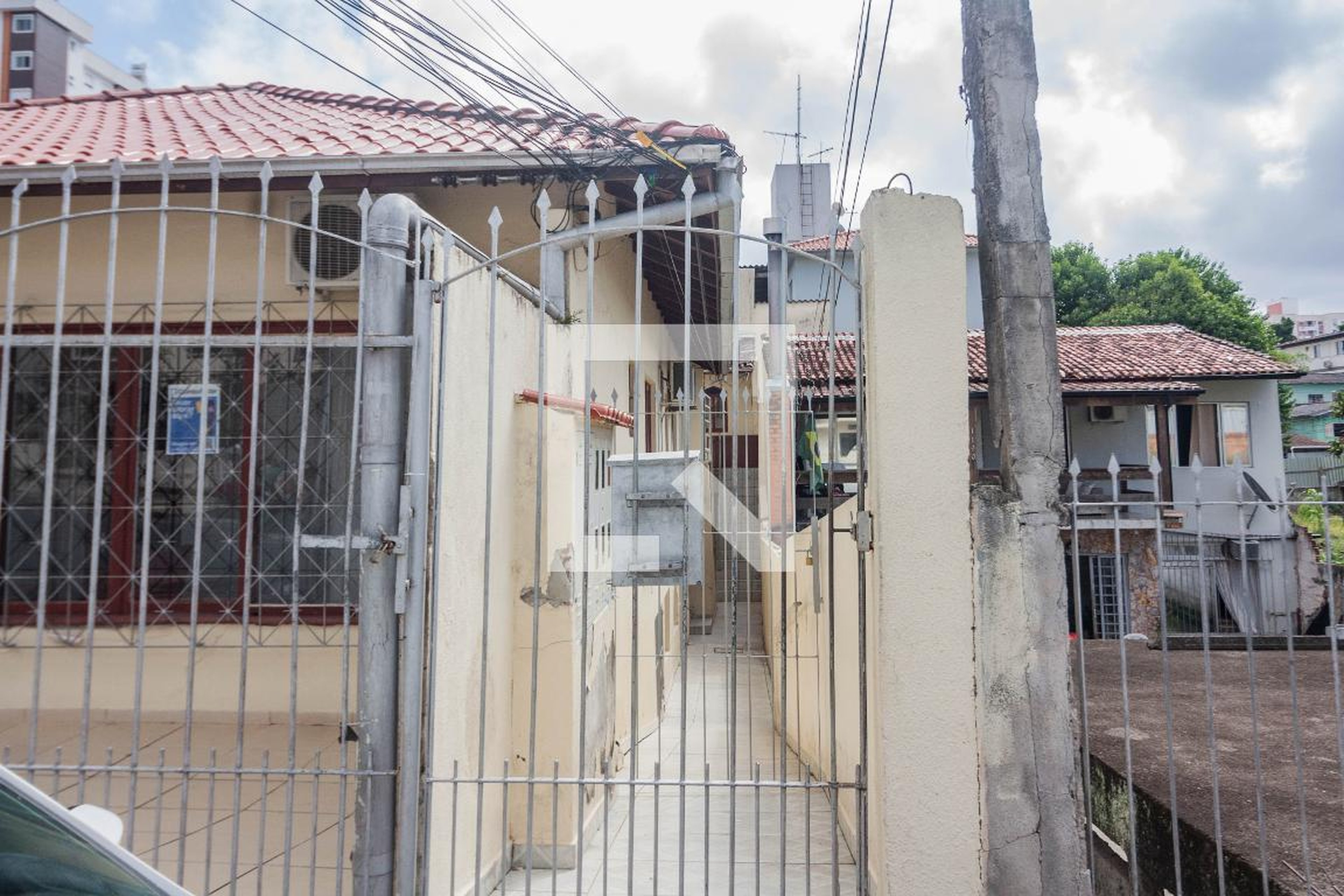 Fachada Condomínio em Rua Manoel Loureiro, 1226