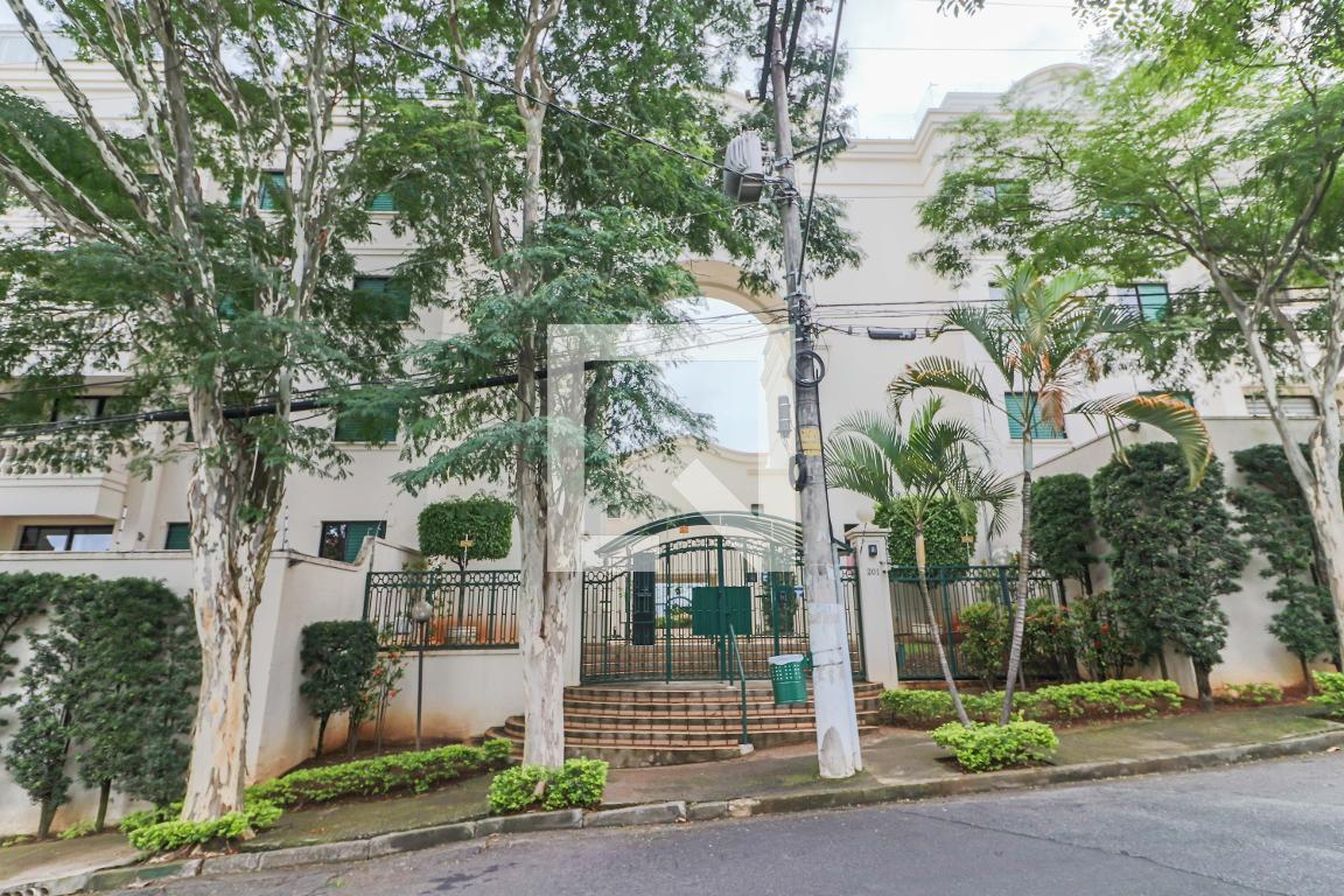 Fachada do Condomínio Condomínio Palazzo São Francisco