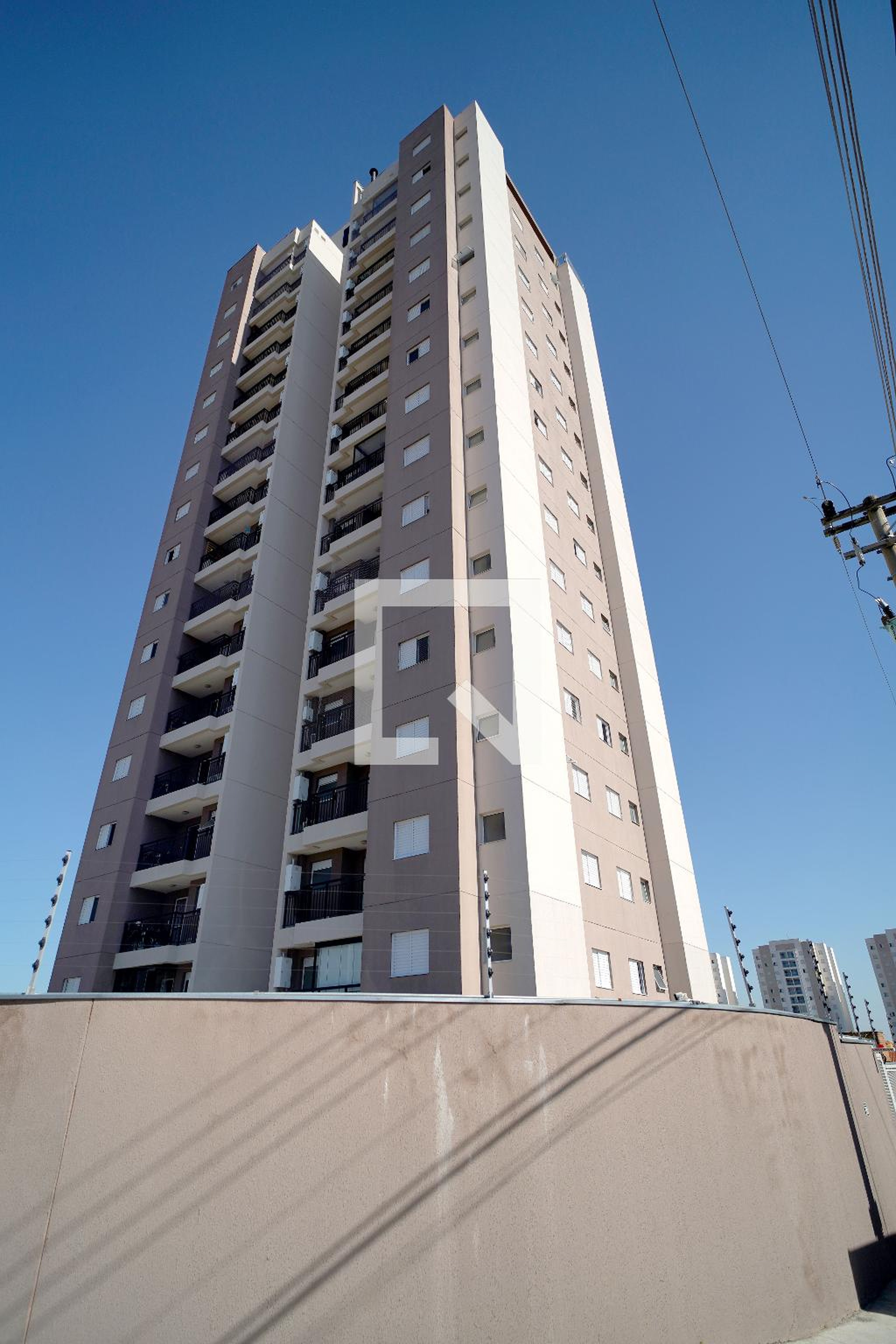 Fachada do Prédio Condomínio JR Valência