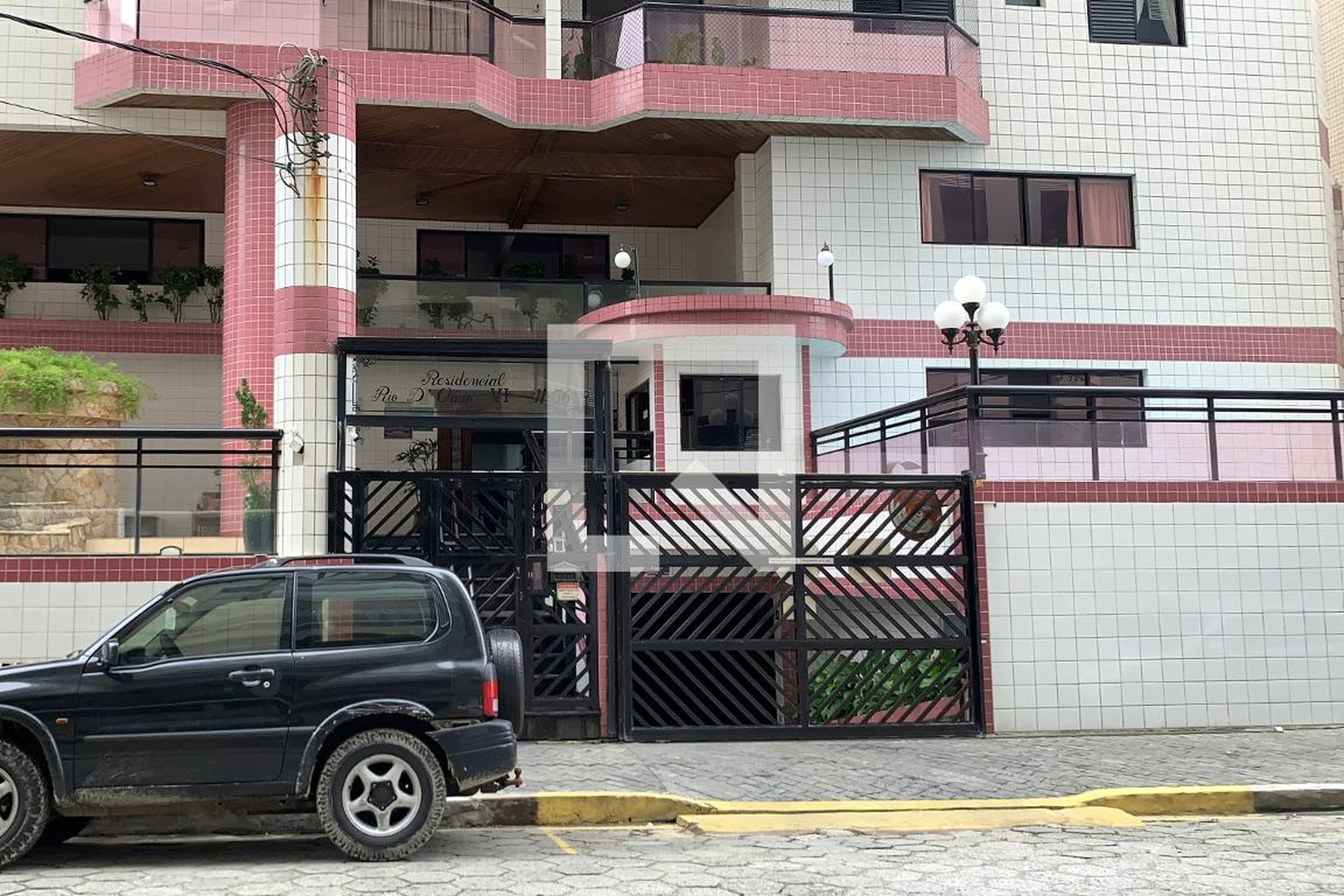 Fachada Condomínio Rio Douro VI