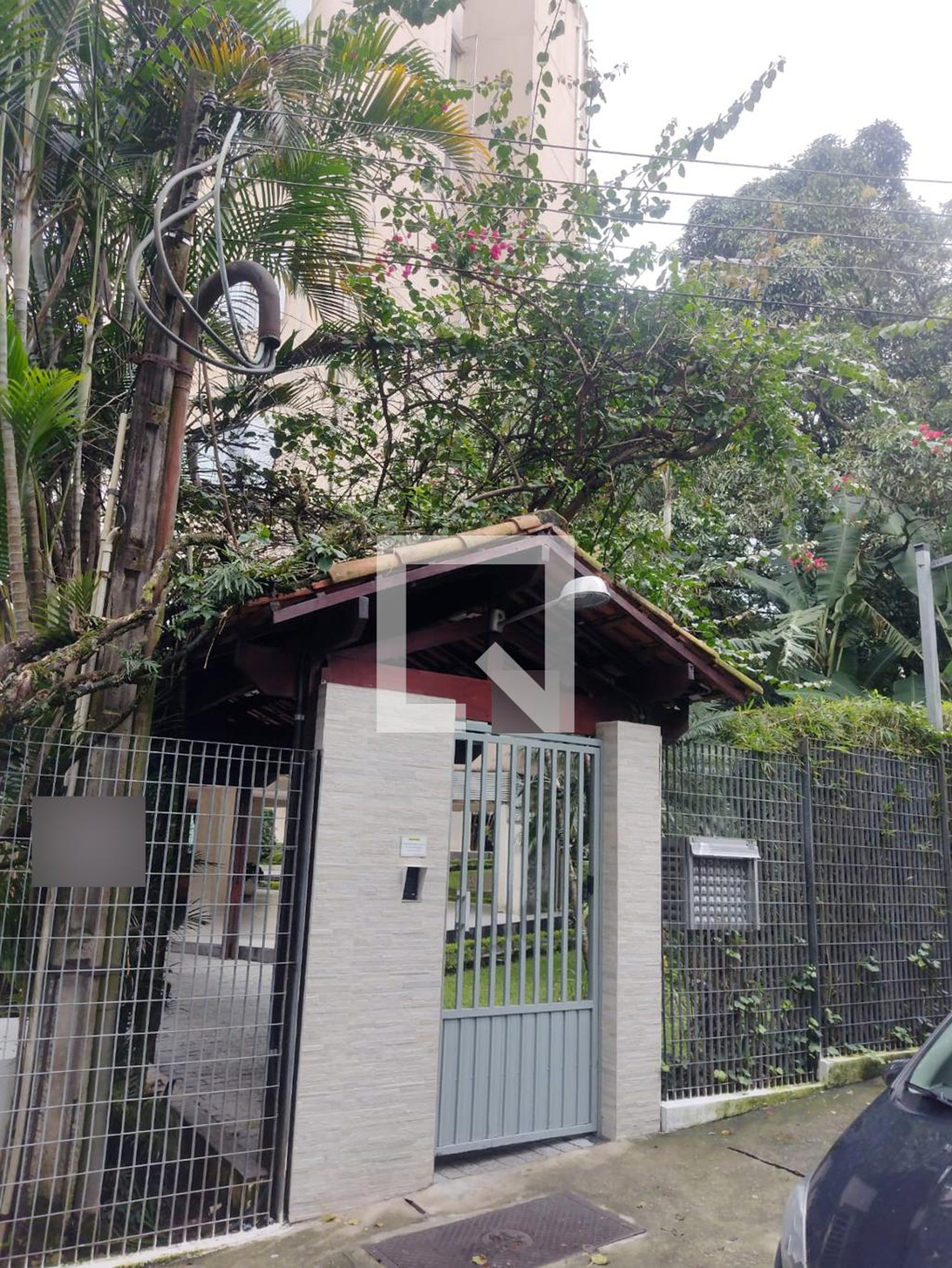 Fachada Condomínio Habitacional dos Pinheirais