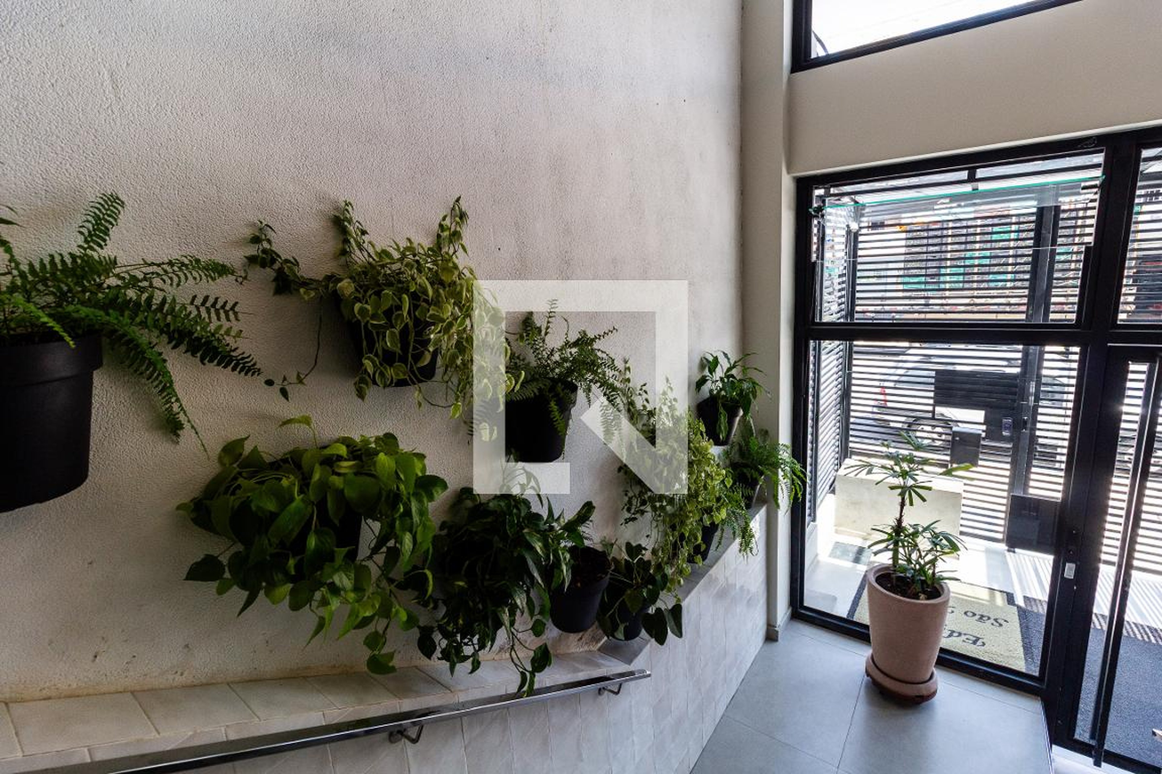 Entrada do Prédio - Edifício São Miguel