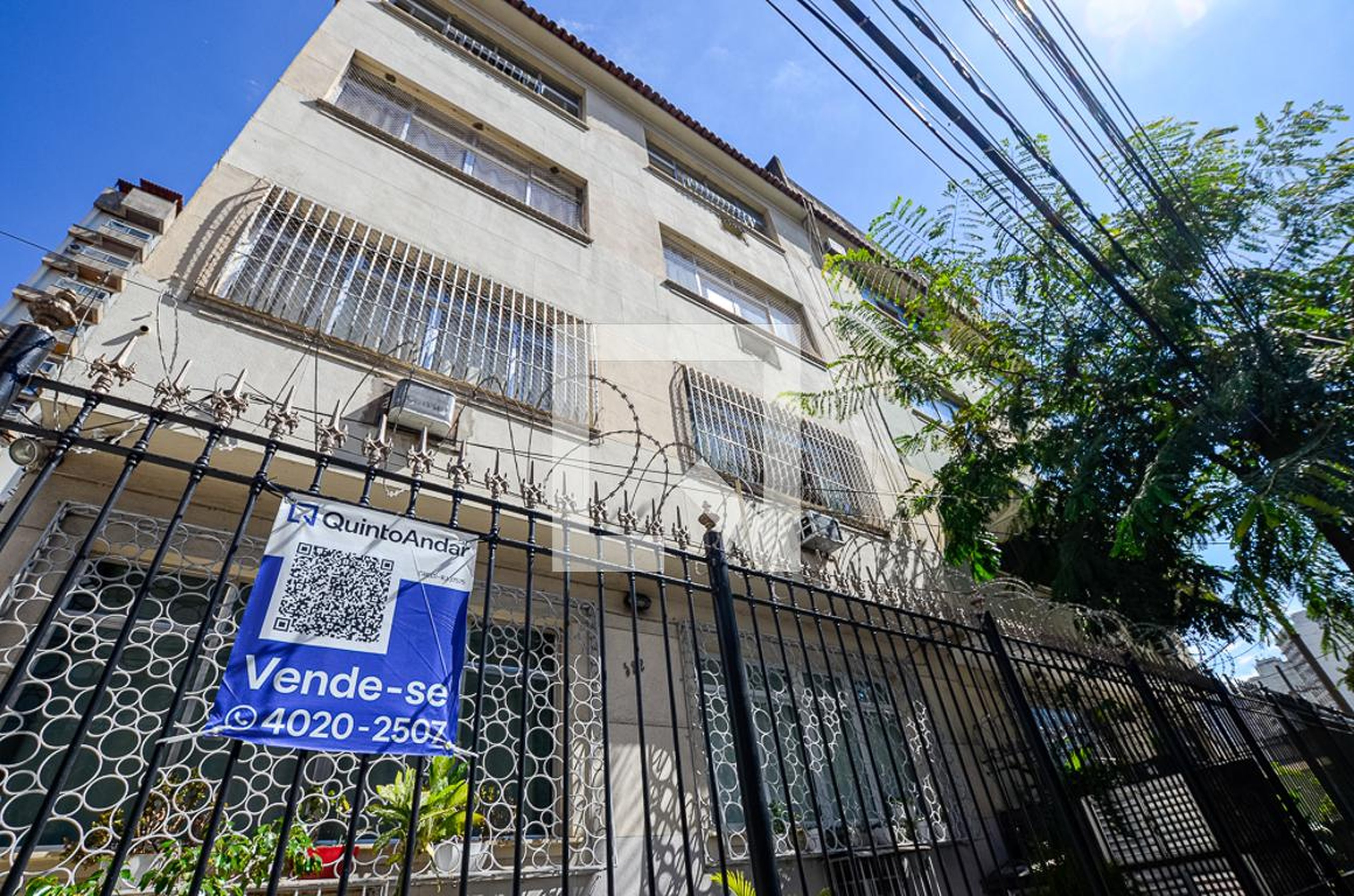 Fachada Condomínio em Rua Jornalista Irineu Marinho, 522