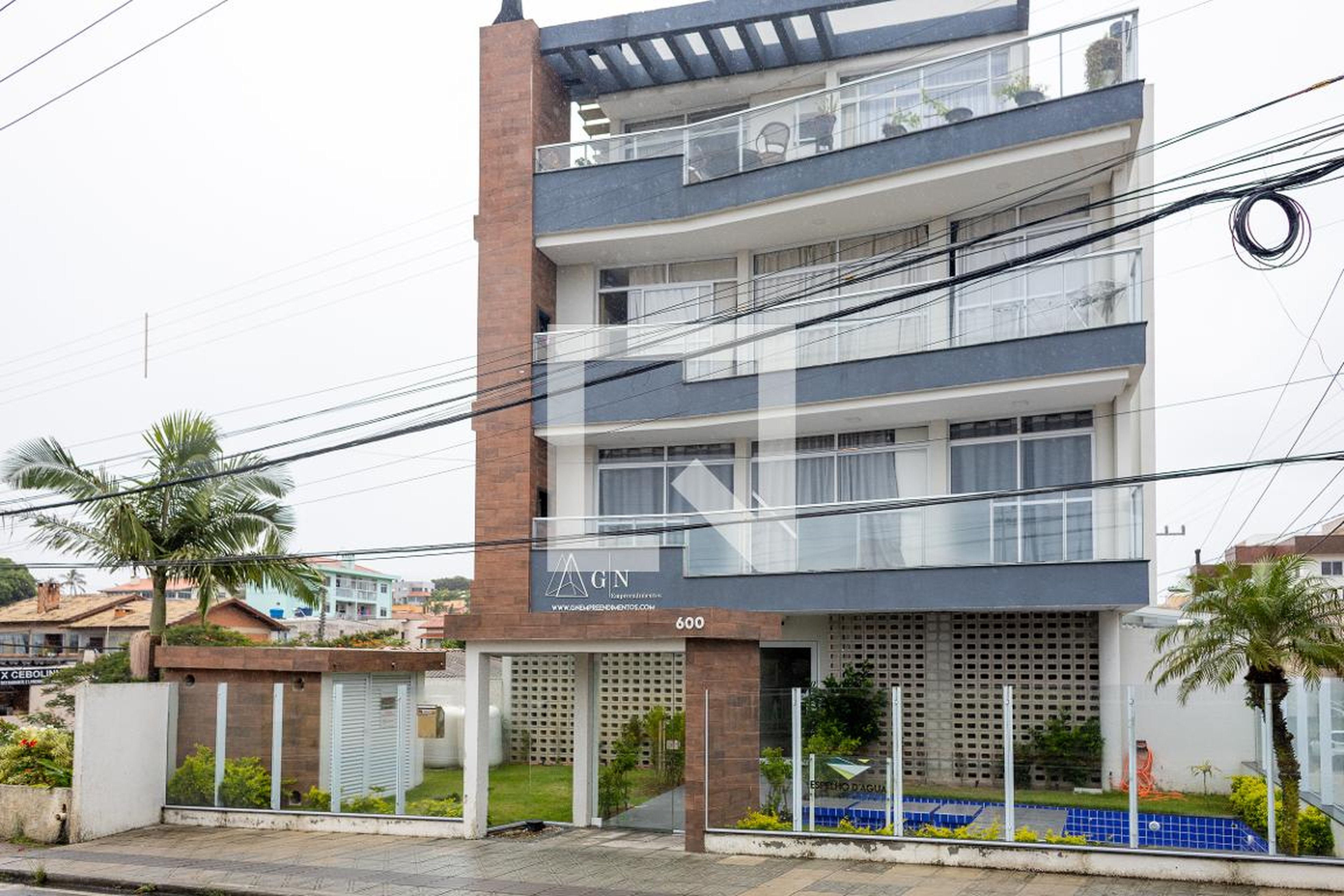 Fachada do Prédio Residencial Espelho D'Água