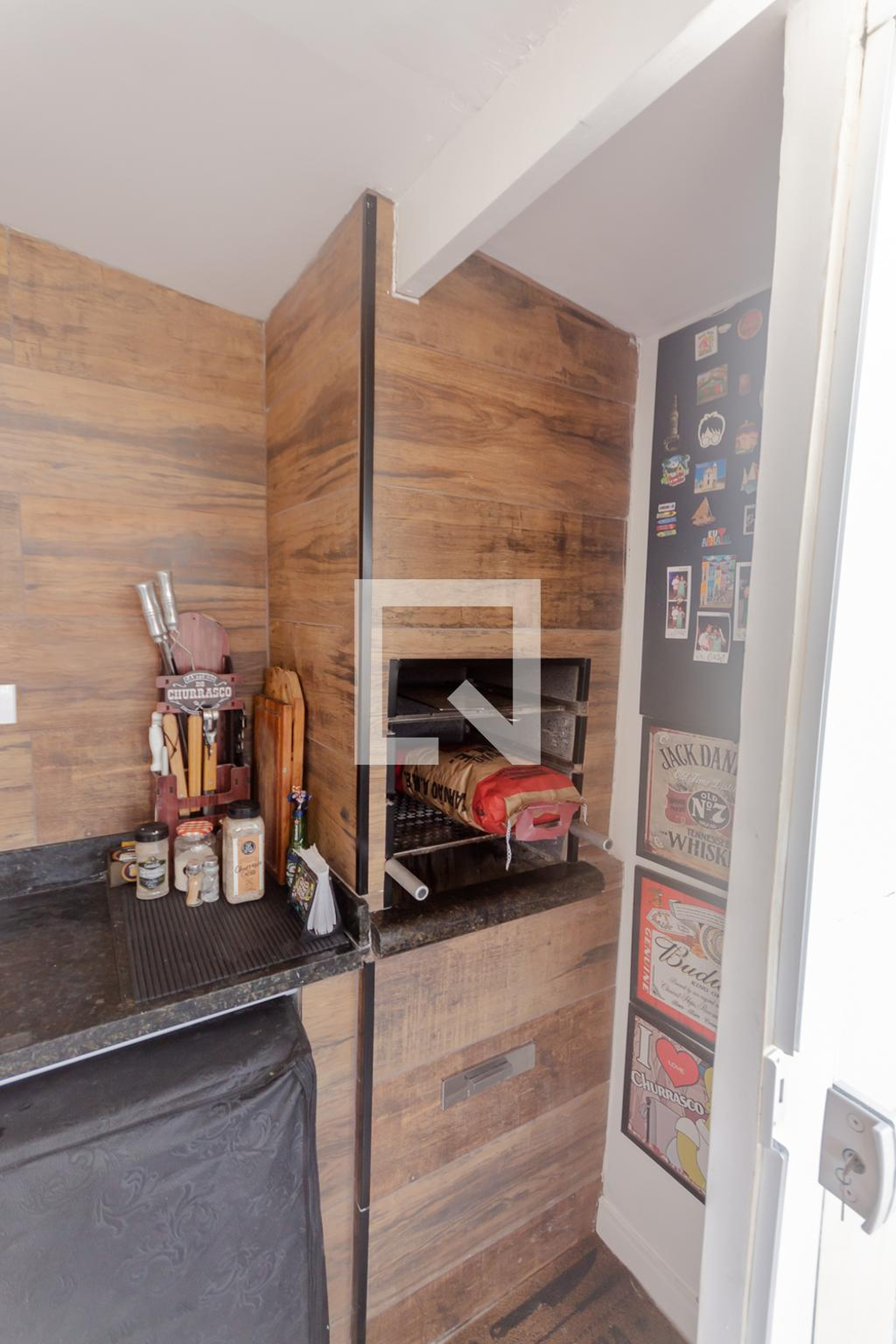 Churrasqueira Condomínio em Rua Cláudio Manoel da Costa, 80