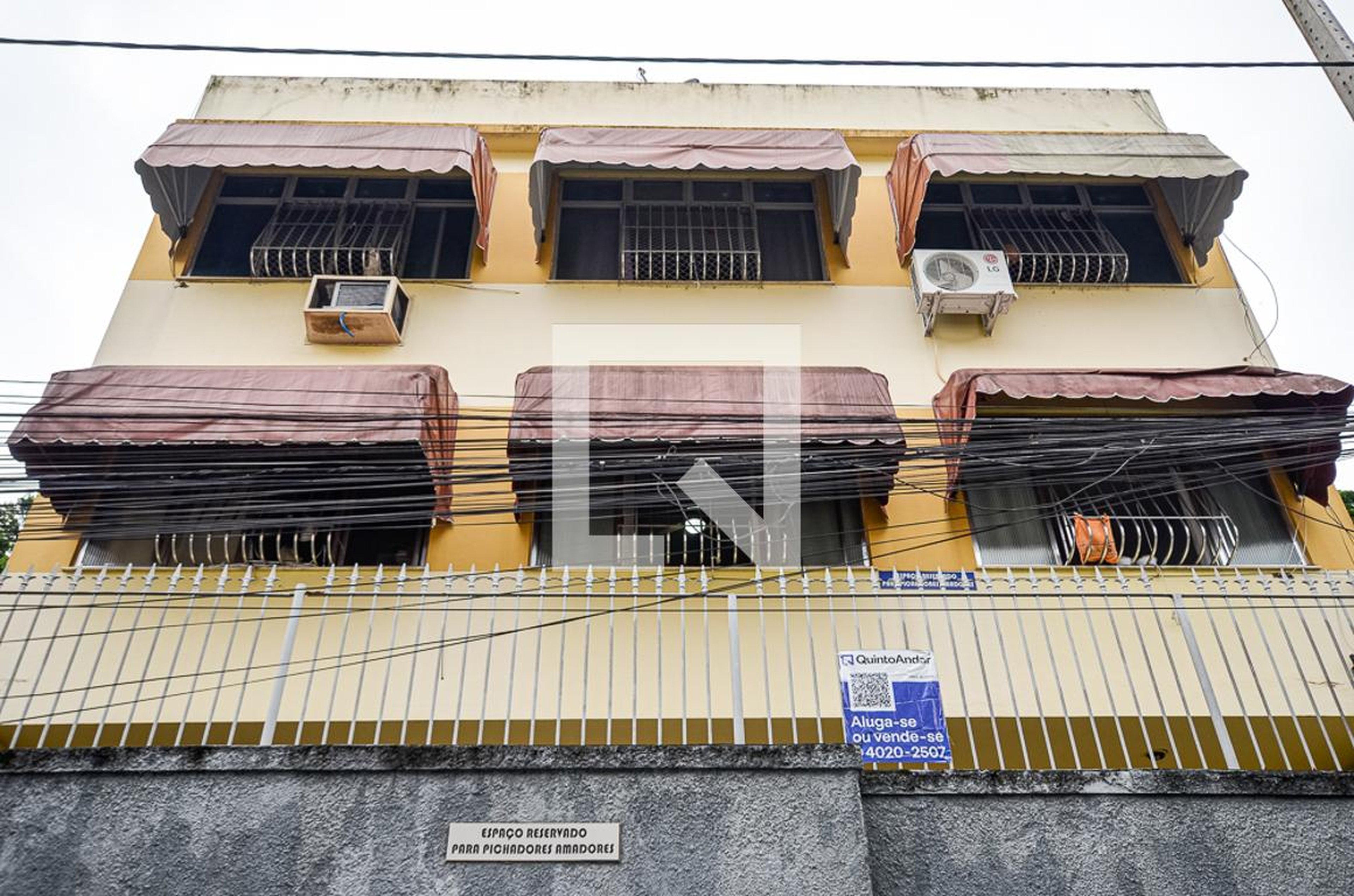 Fachada Condomínio em Travessa Yara, 15