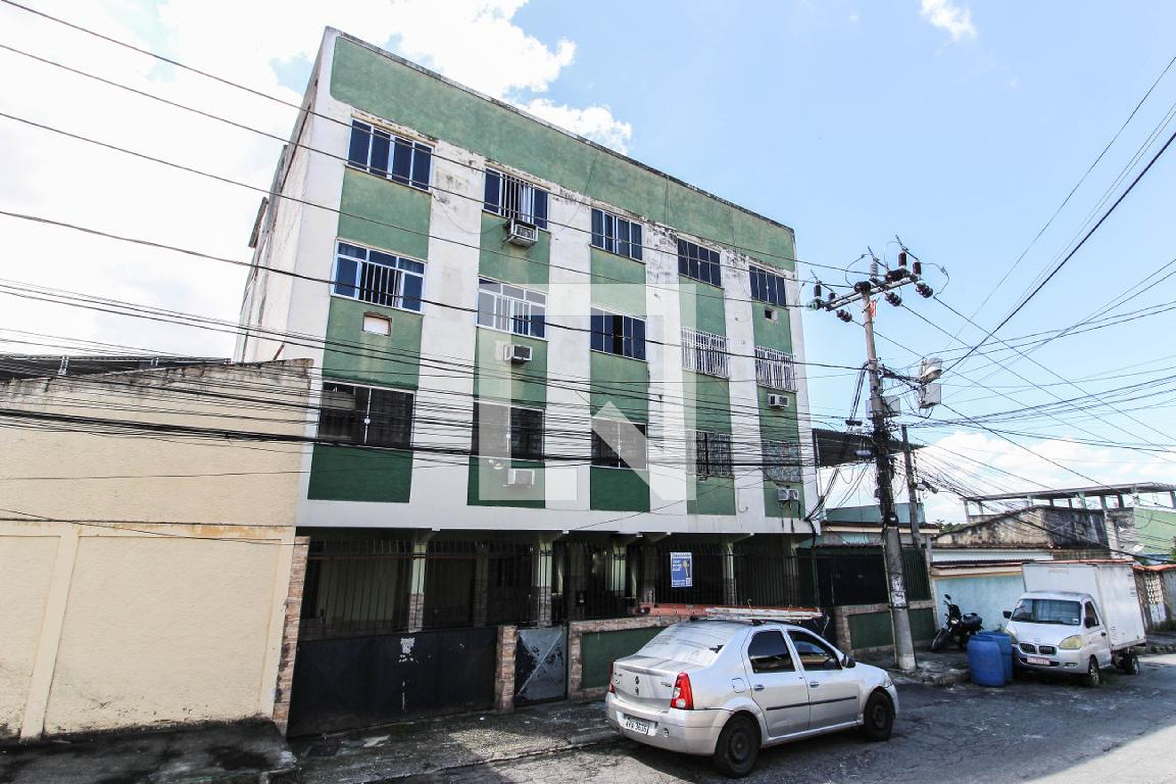 Fachada Condomínio em Travessa Damas Batista, 20