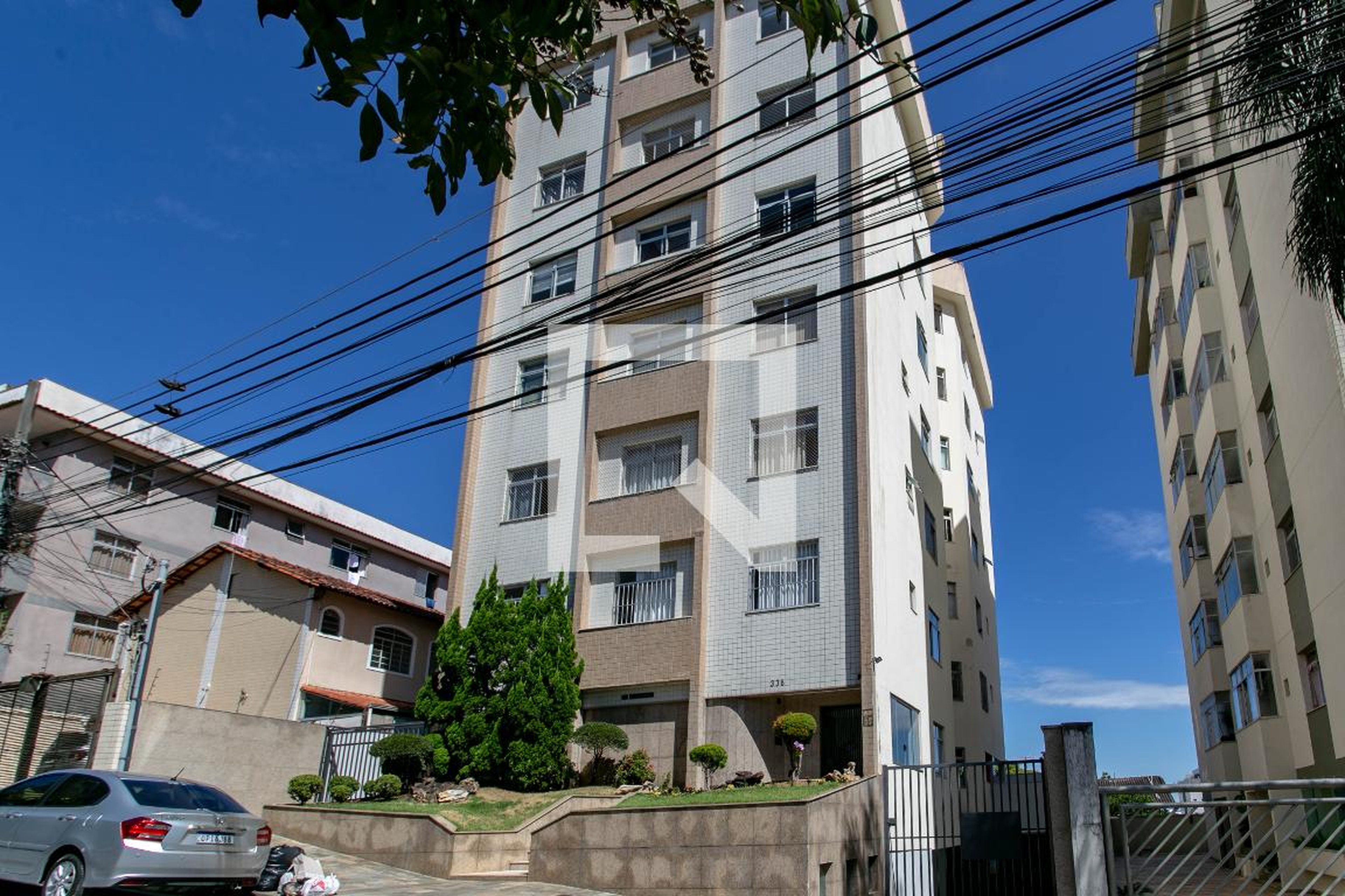 Fachada Condomínio em Rua Desembargador Paula Mota, 336