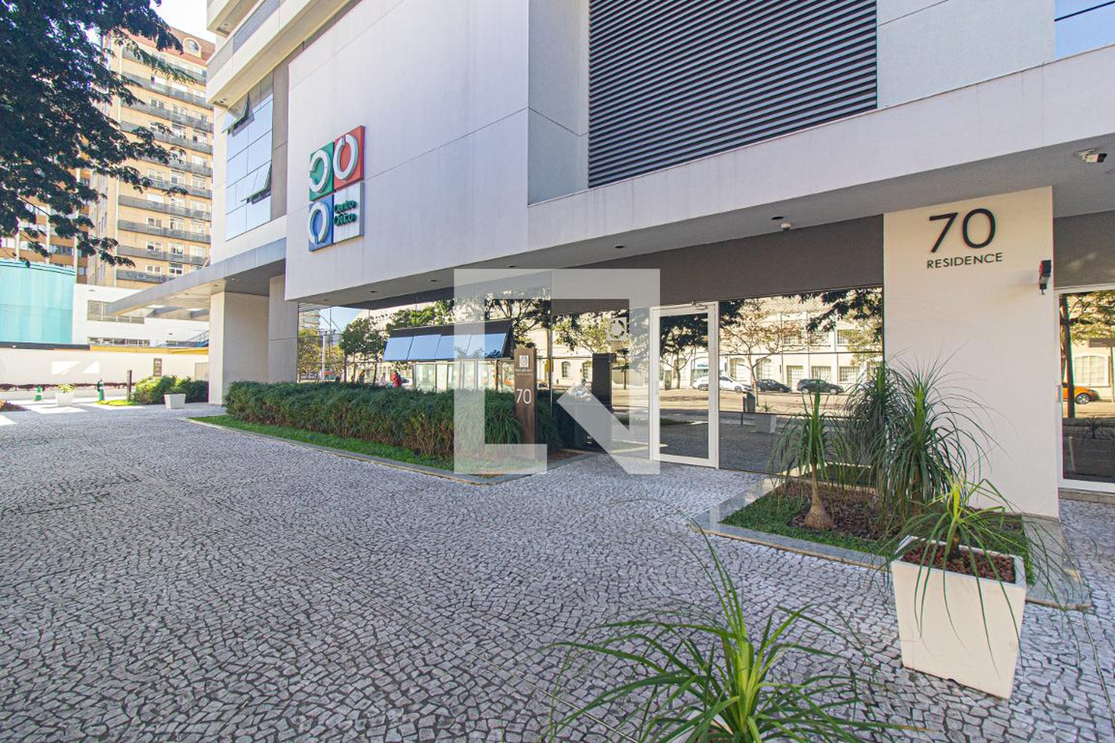 Fachada Condomínio Residência Centro Cívico