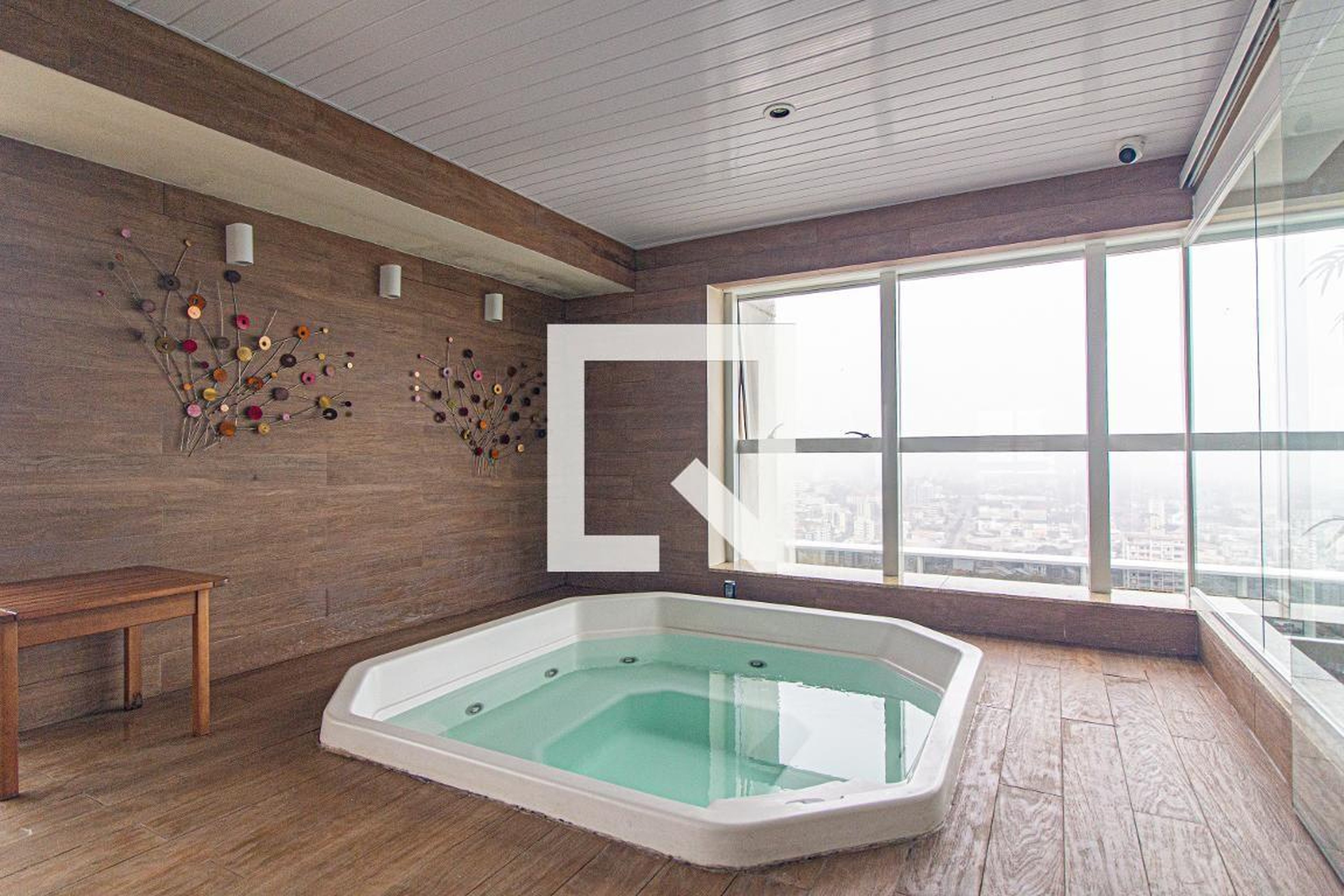 Piscina Coberta - Residência Centro Cívico