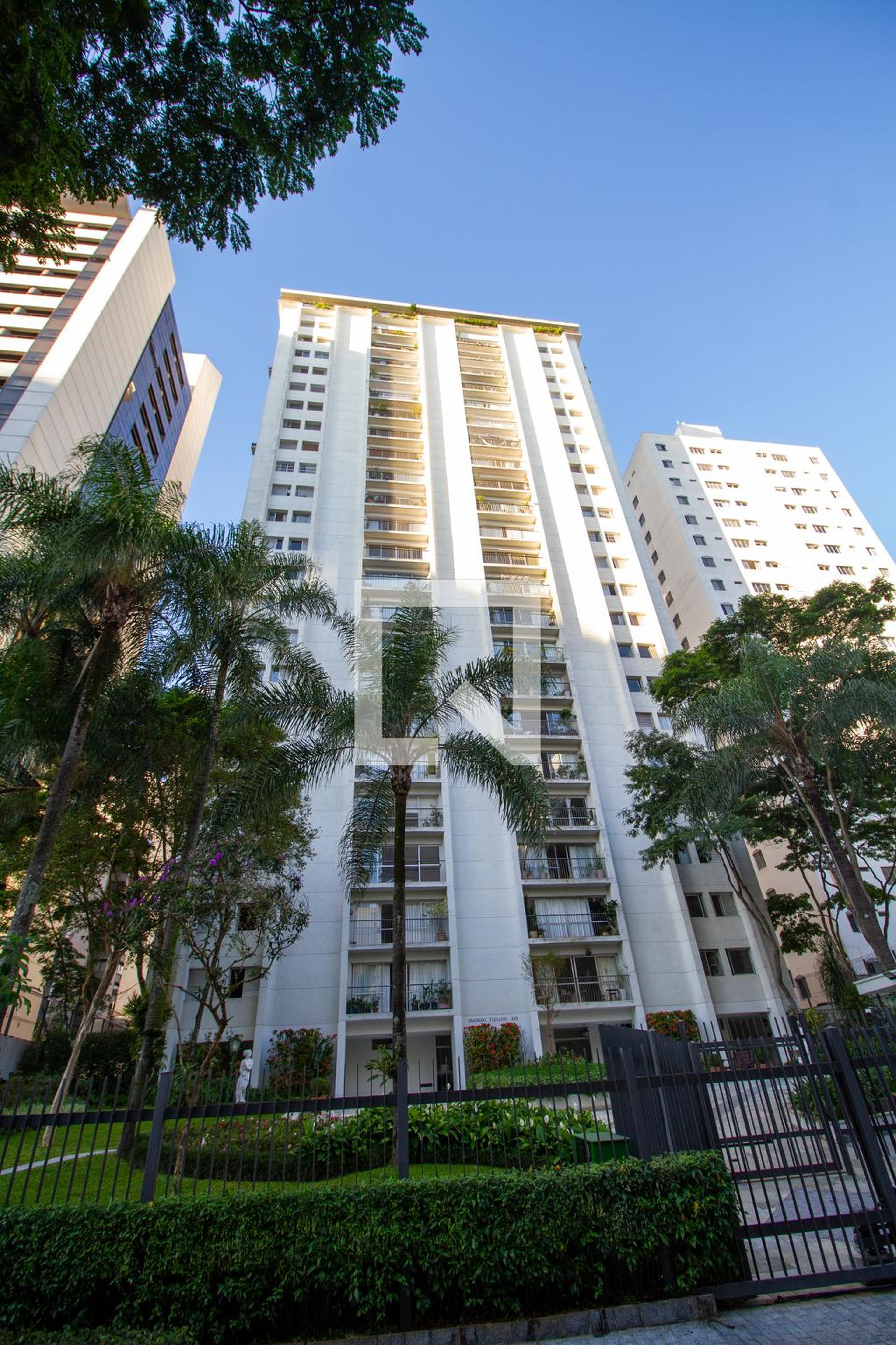 Fachada do Prédio Condomínio Mansão Tiziano