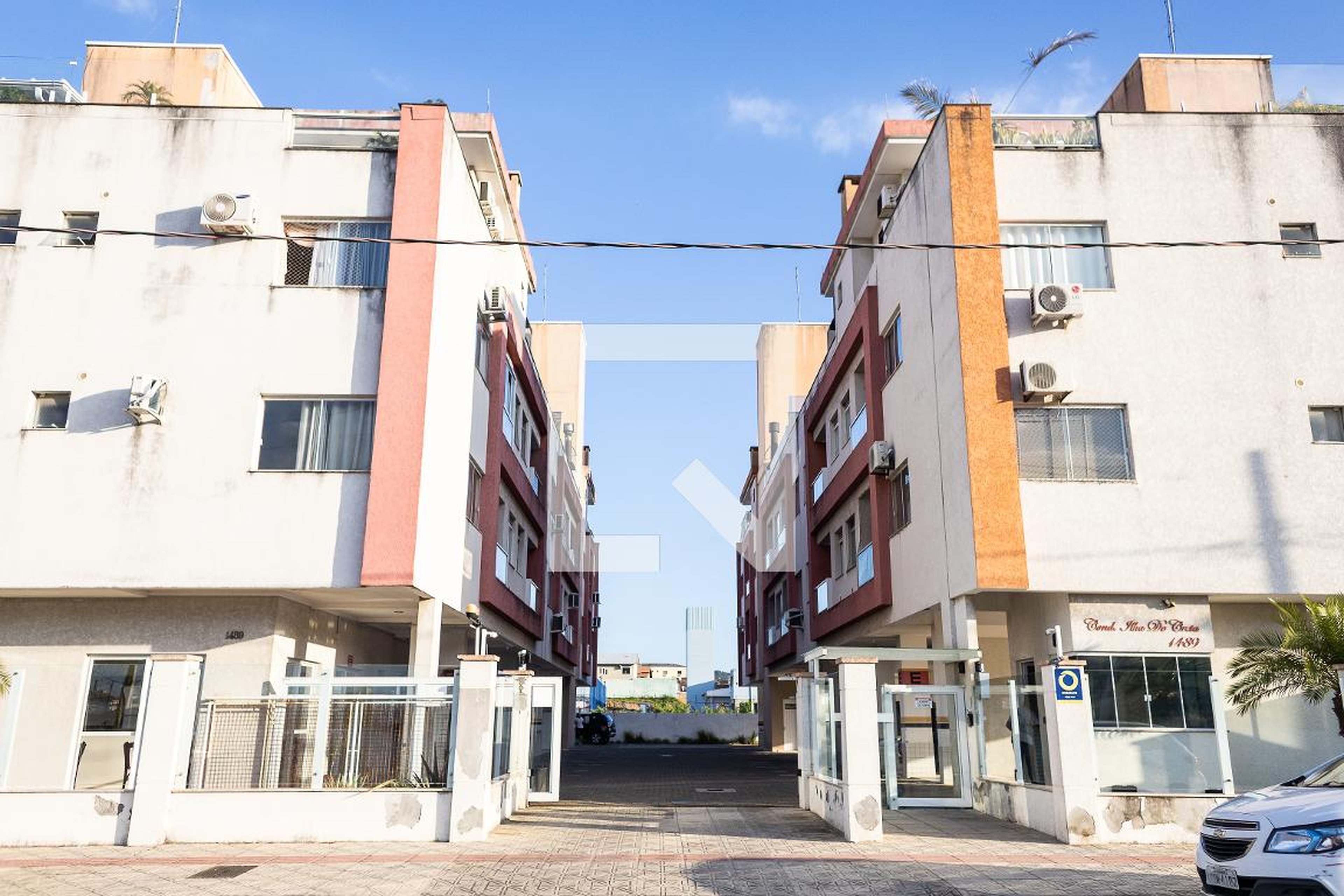 Fachada Condomínio Ilha de Creta