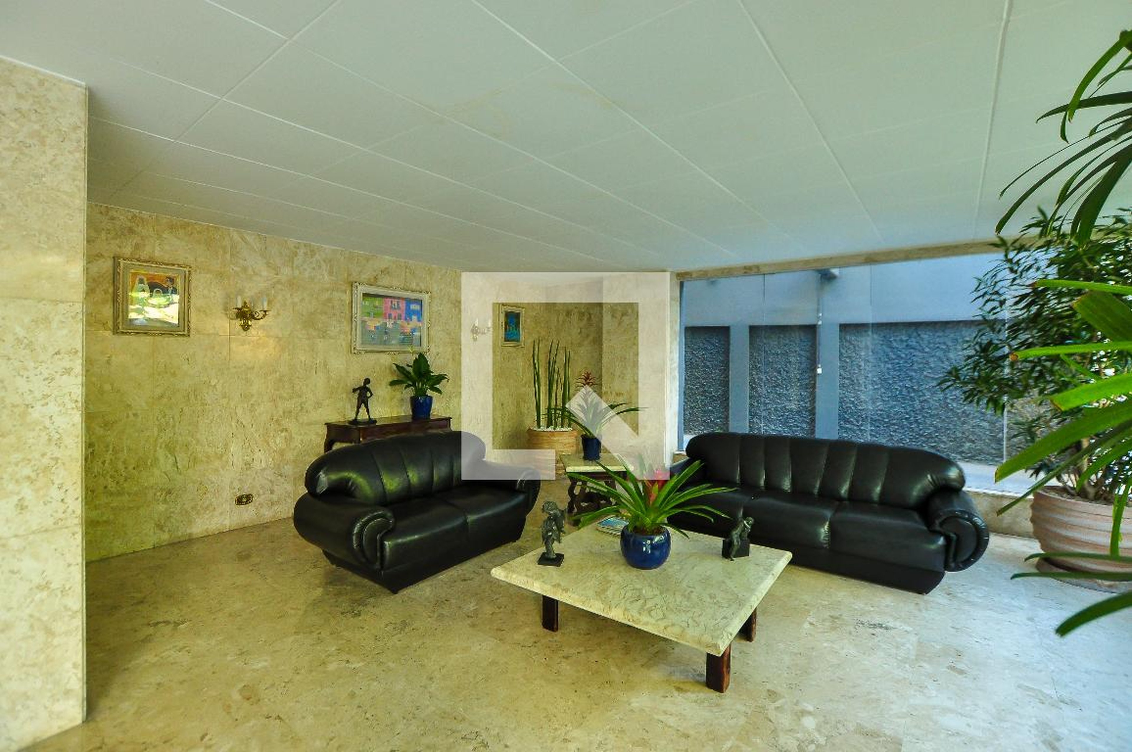 Hall de entrada - Edifício Baderganme