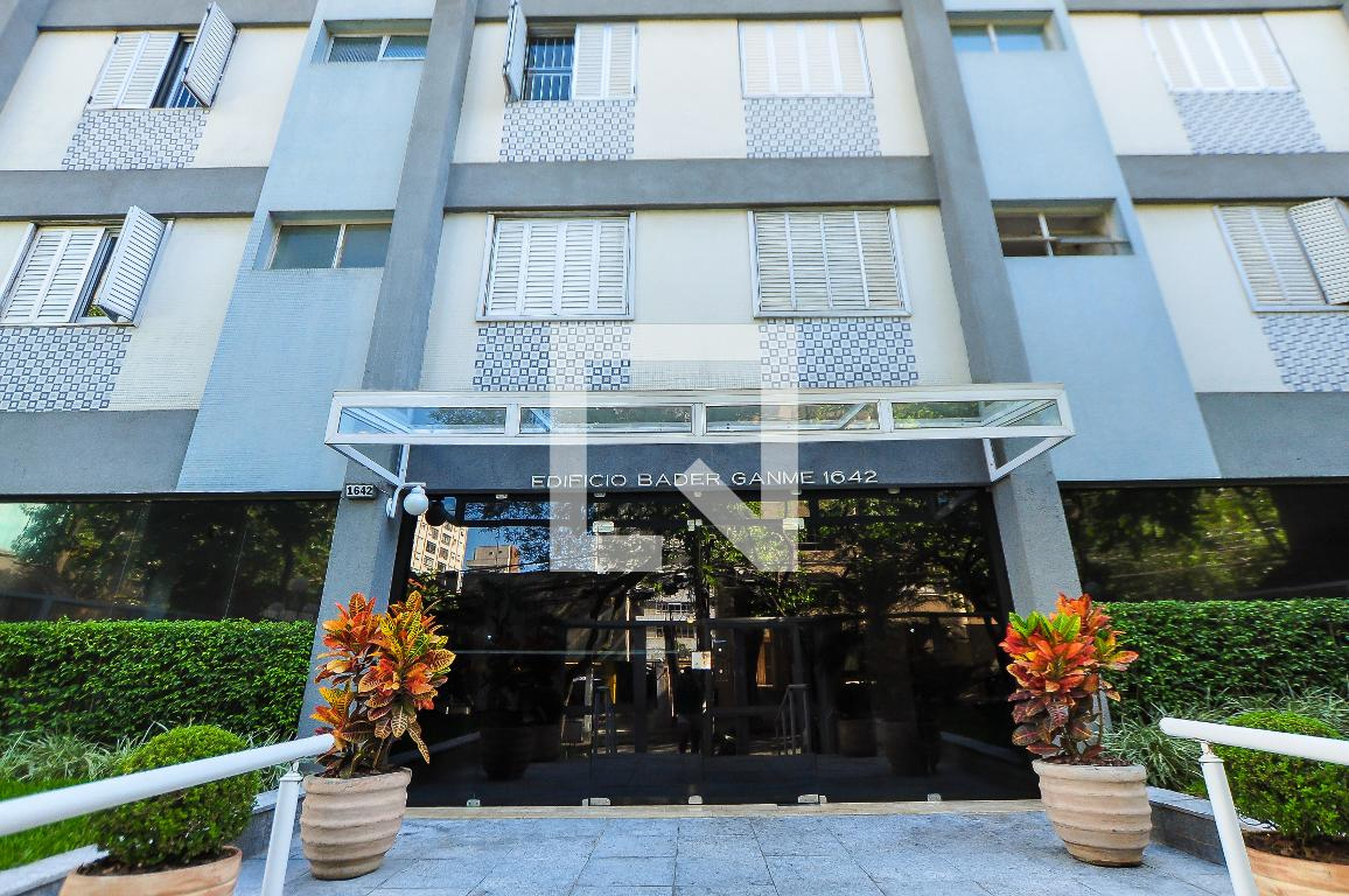 Entrada - Bader Game