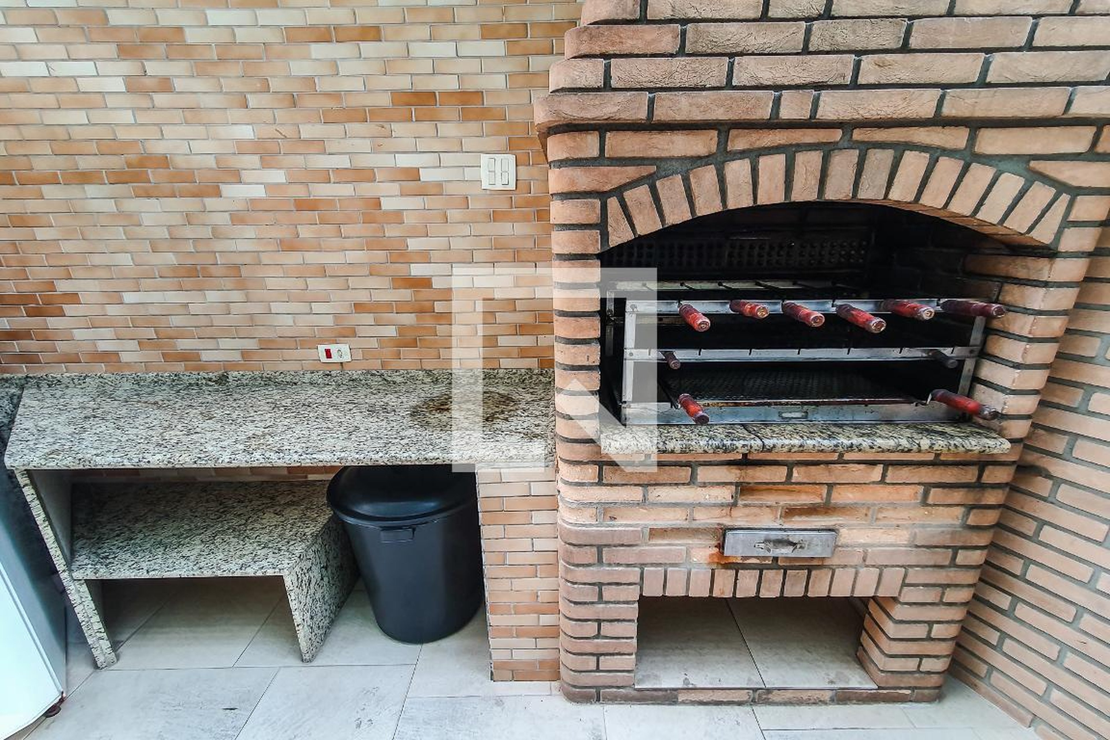 Churrasqueira - Conjunto Comercial e Residencial do Paraíso