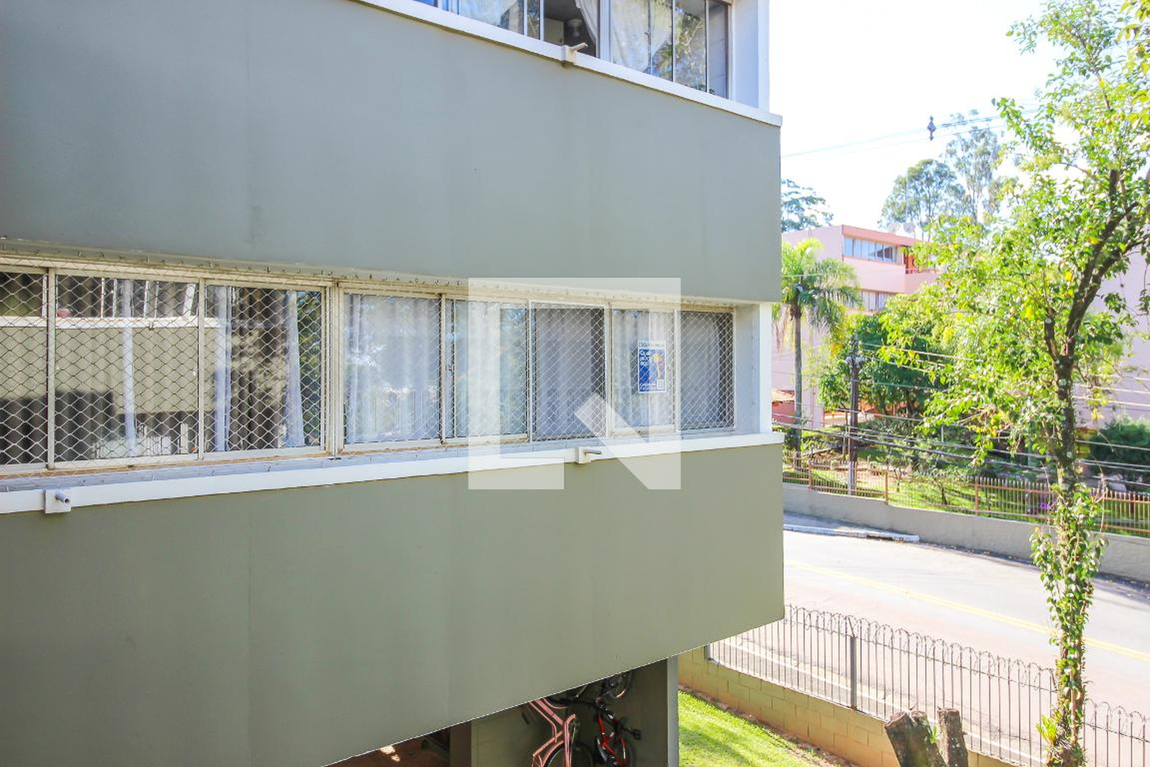 Fachada Condomínio em Rua Doutor Nelson Martinho, 49