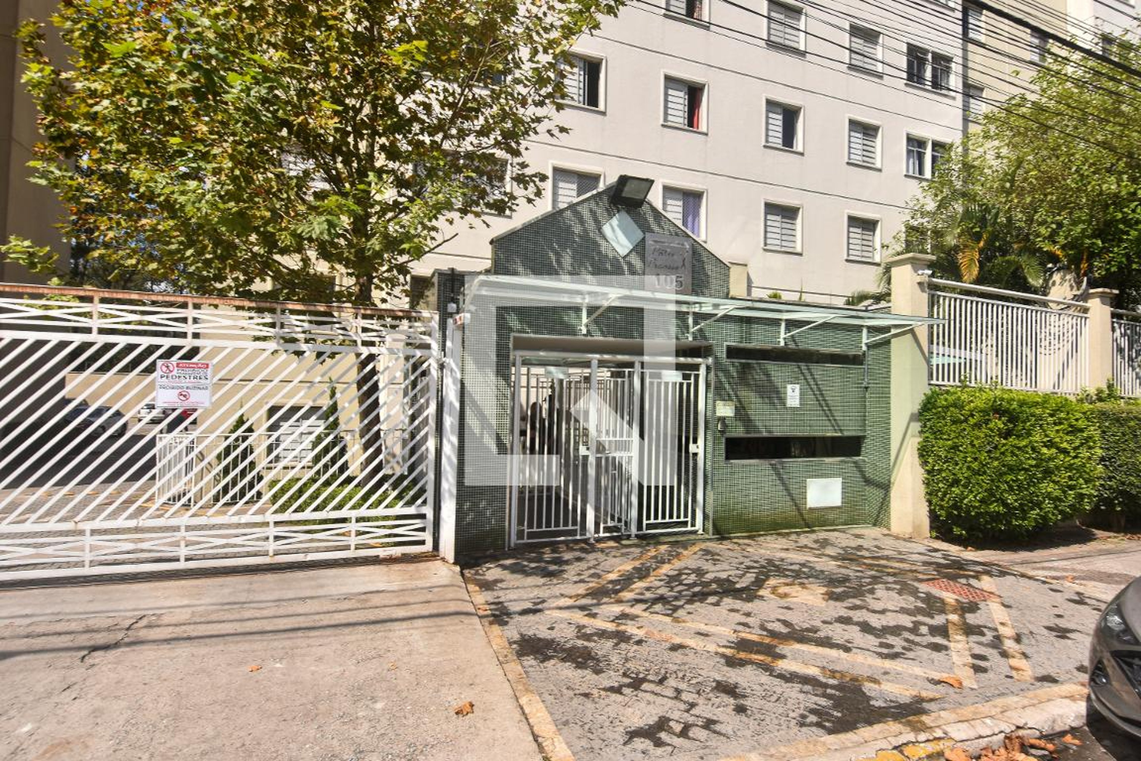 Fachada Condomínio em Rua José da Costa de Andrade, 229