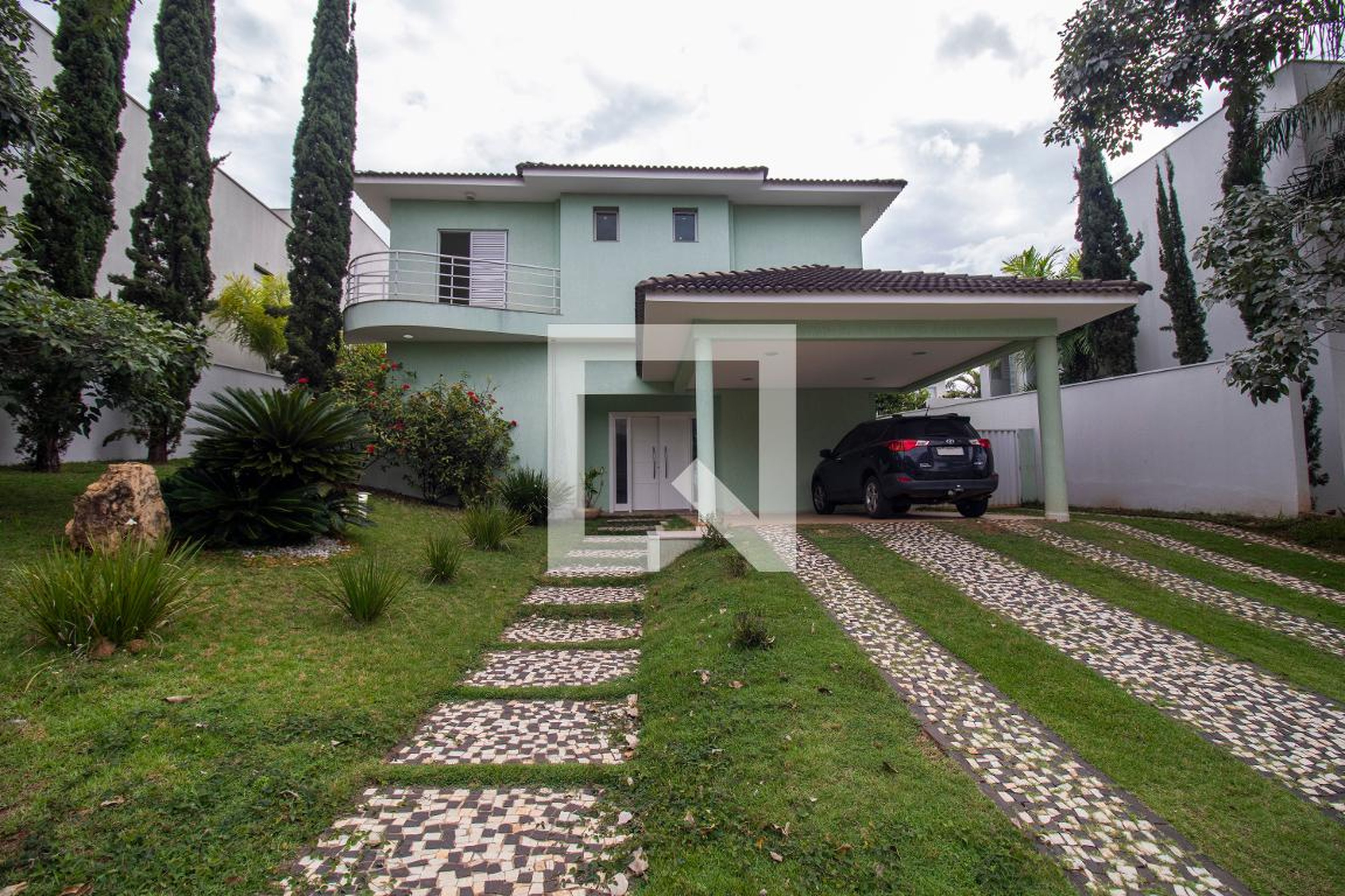 Fachada Condomínio Alphaville Ipe