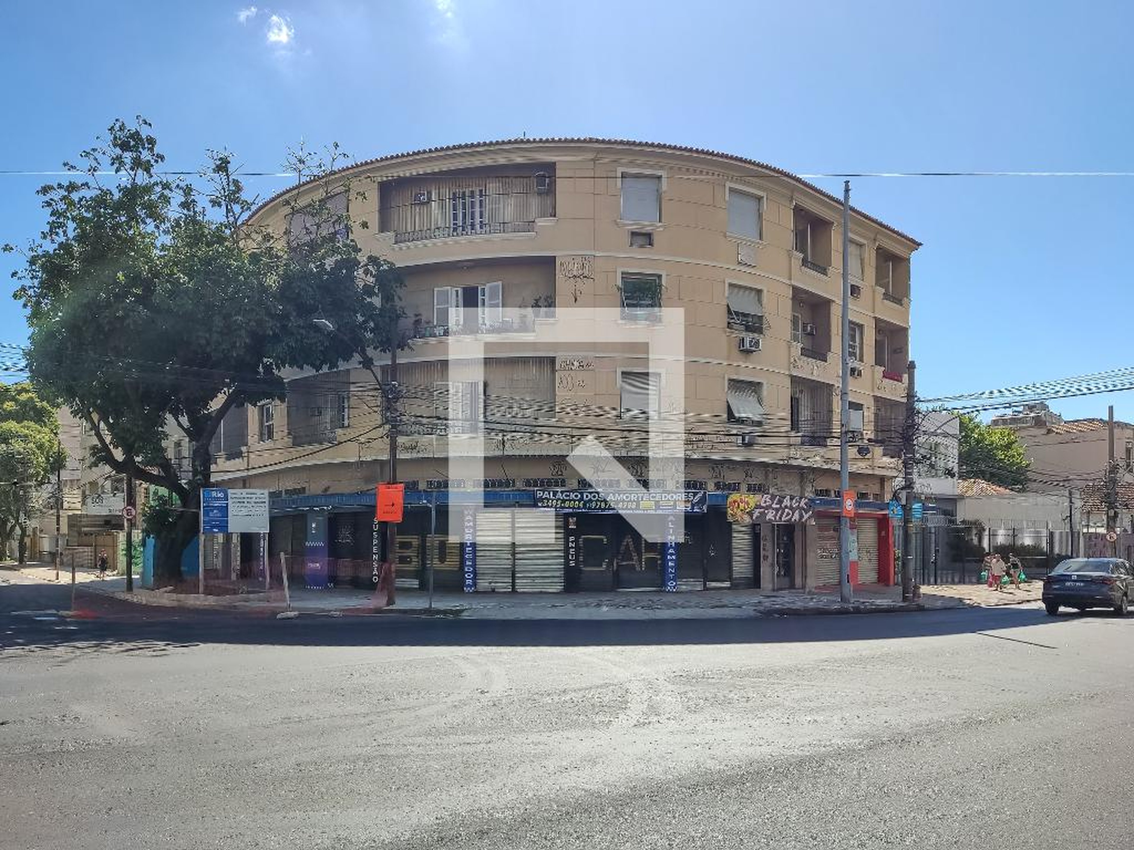 Fachada do Prédio Condomínio em Rua Teodoro da Silva, 1016