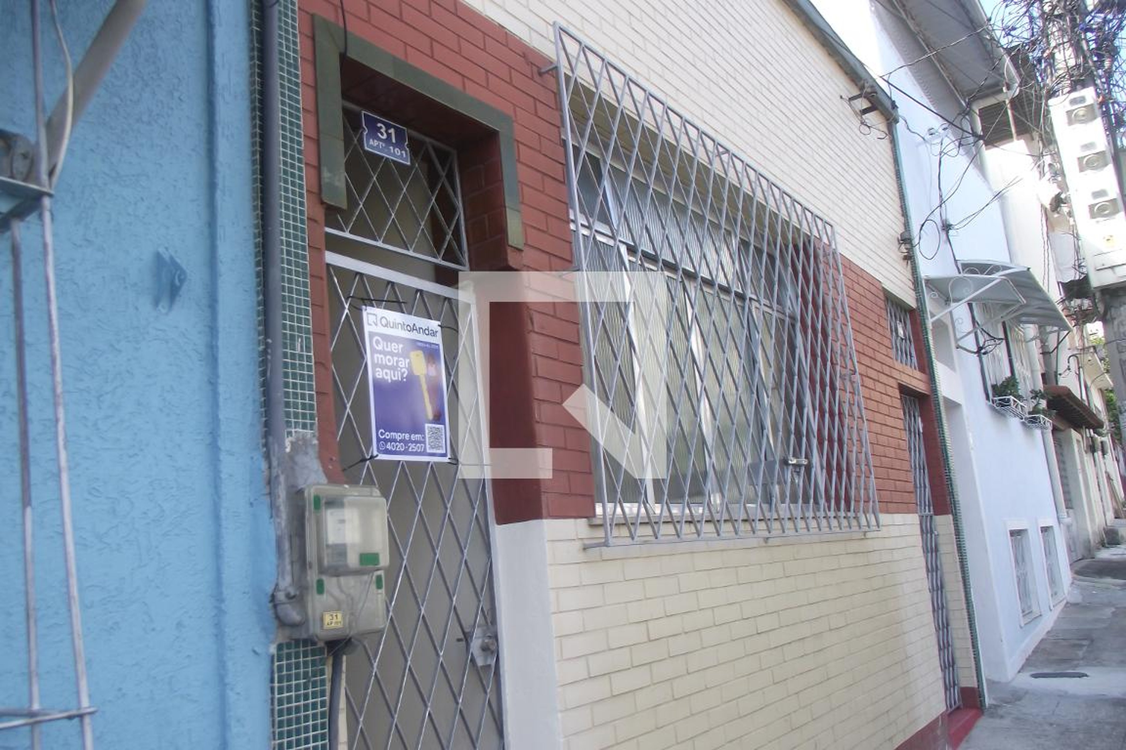 Fachada Condomínio em Rua Sebastião de Paulo, 31