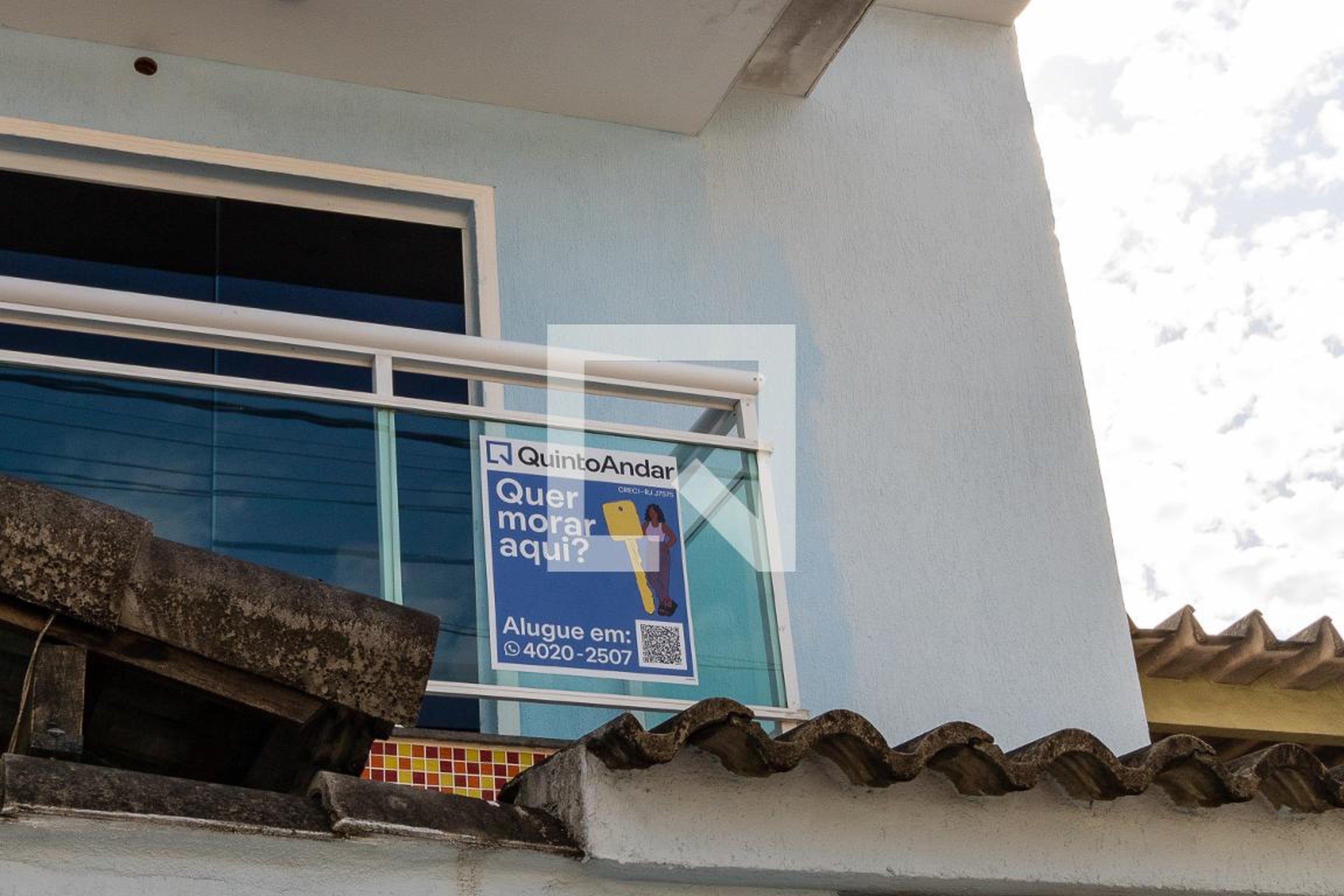 Fachada Condomínio em Rua Irmão Moisés Maria, 9