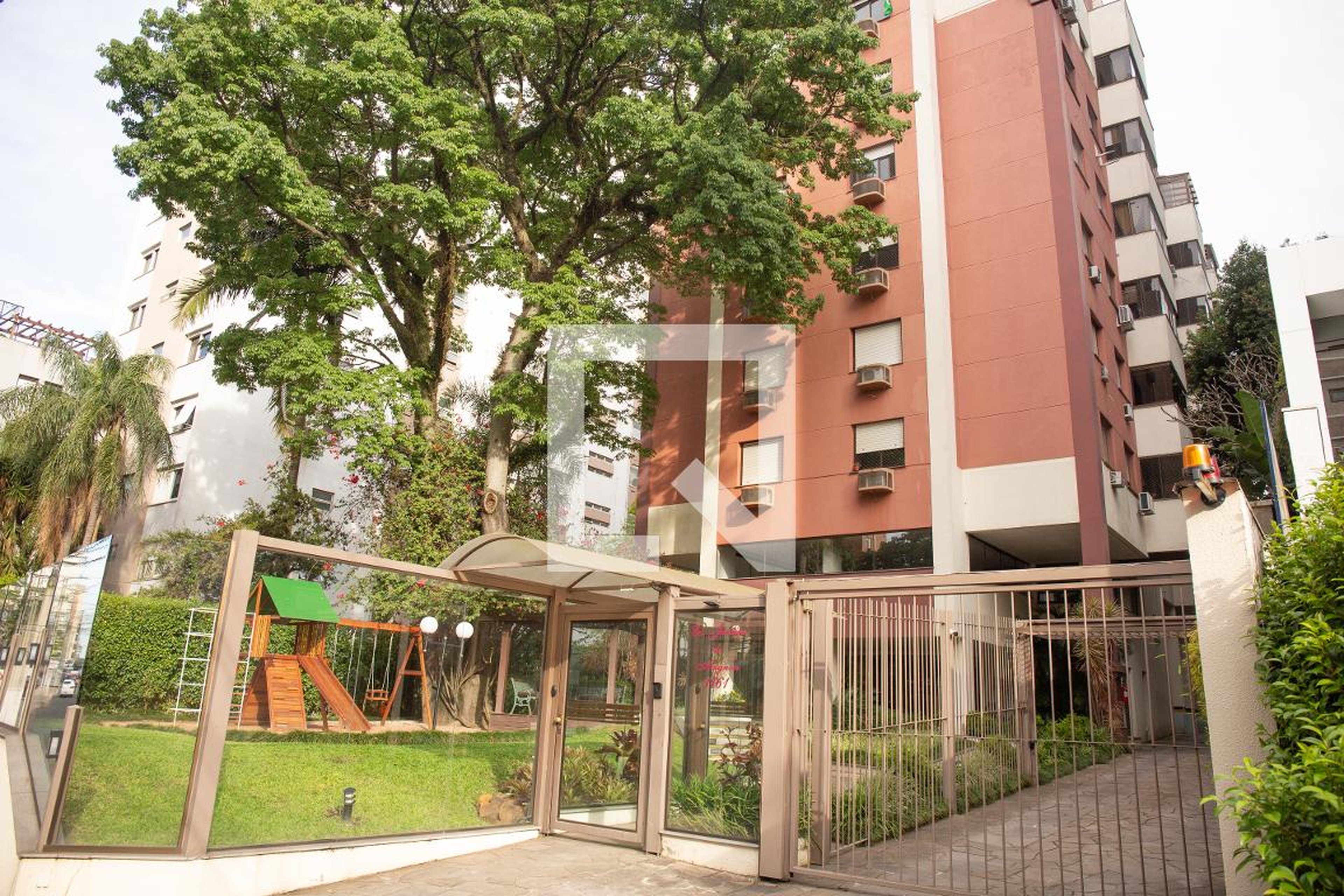 Fachada do prédio Condomínio Jardins de Avignon