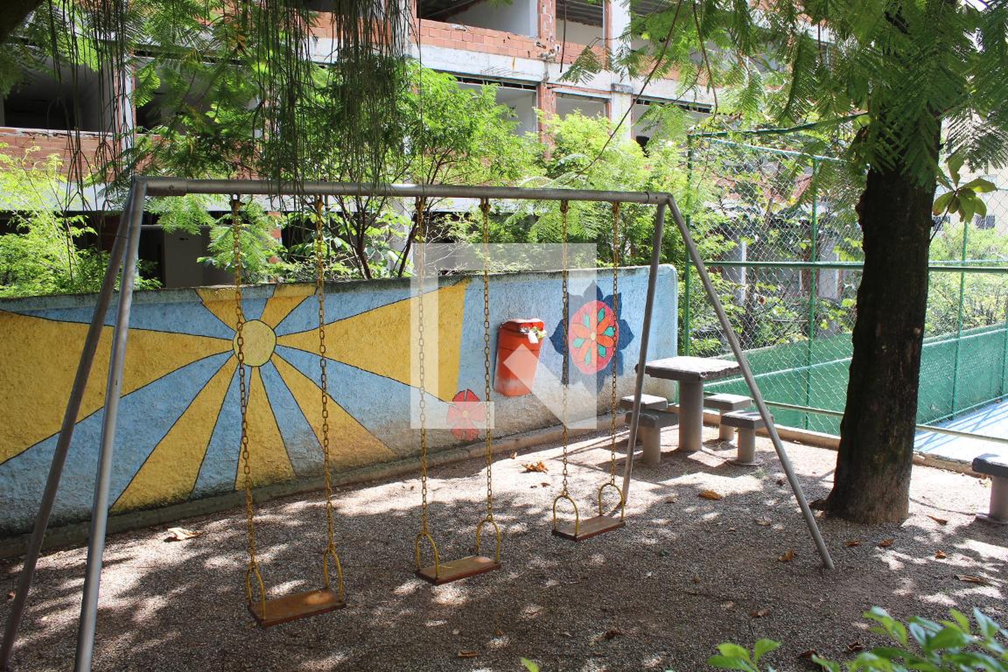 Parquinho - Conjunto Residencial Rodrigo de Miranda Henrique