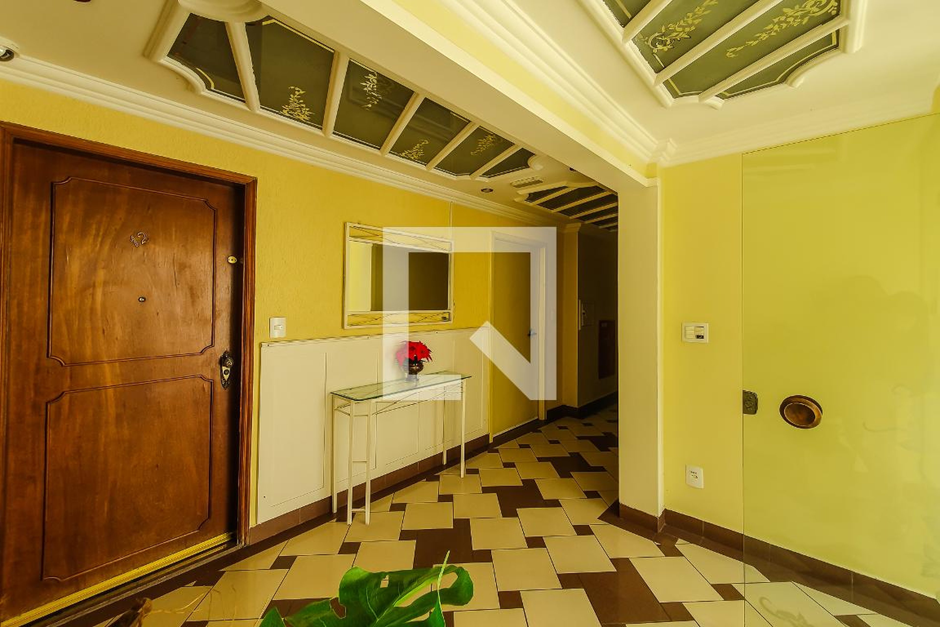 hall - vila monumento