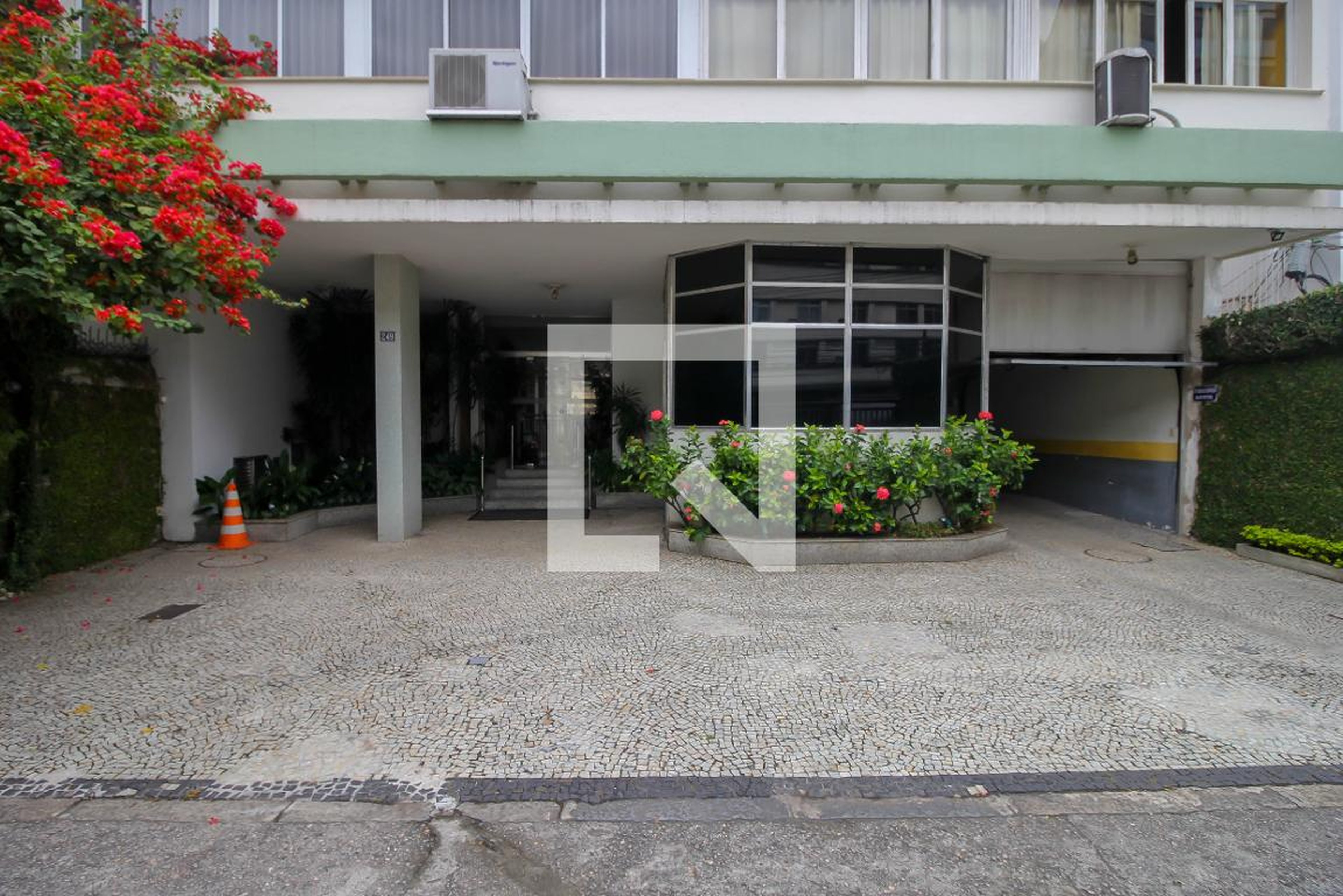 Área Externa - Edifício Dom Raul