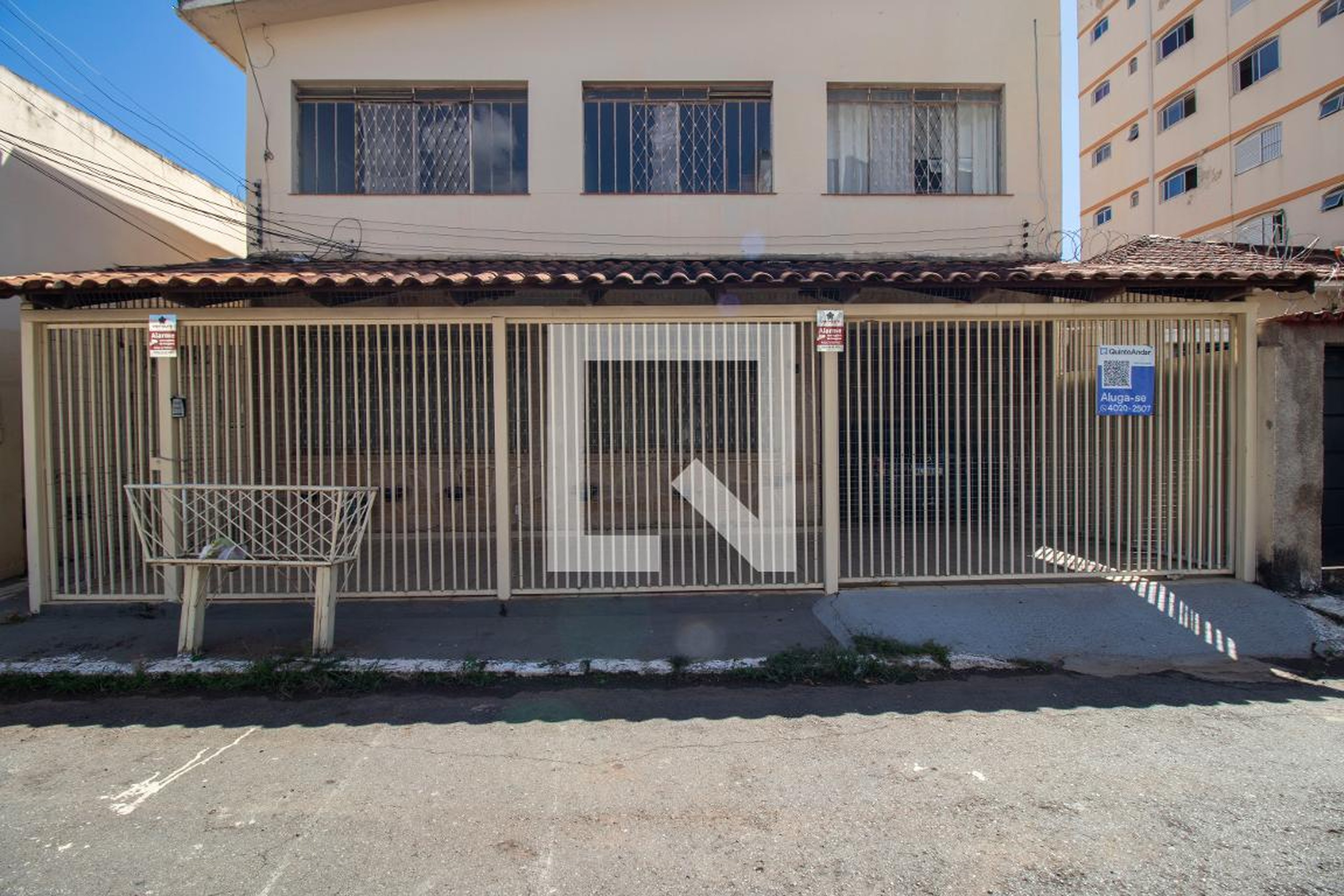 Fachada Condomínio em Rua 23-b, 88