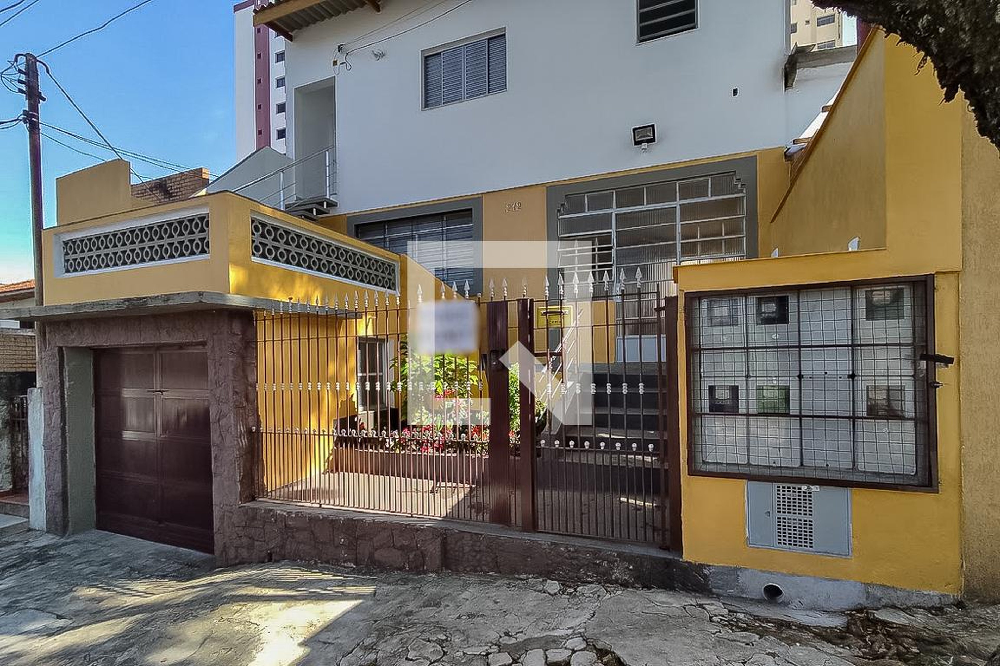 Fachada Condomínio em Rua Guanabara, 212