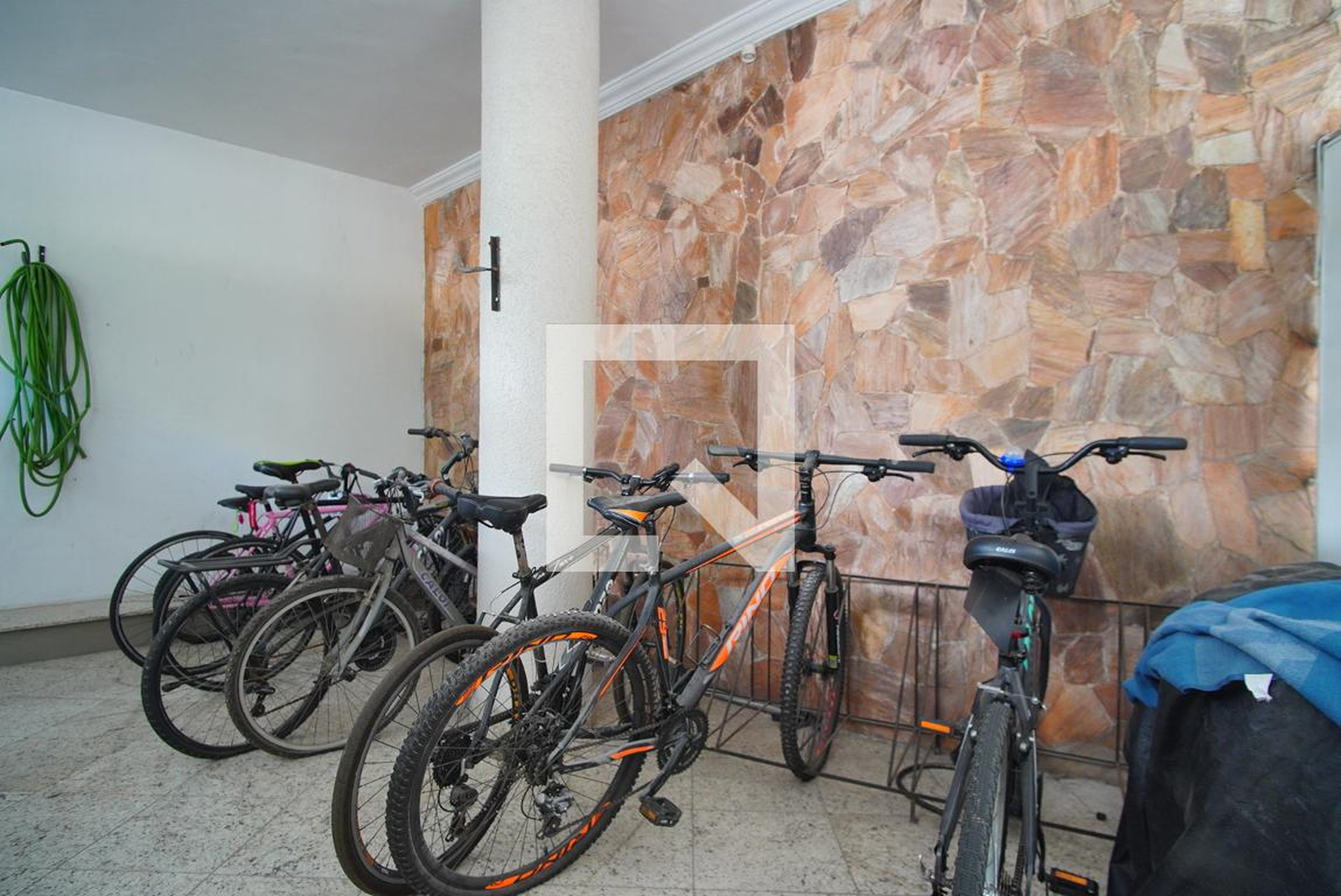 Bicicletario - Ed. Invictus