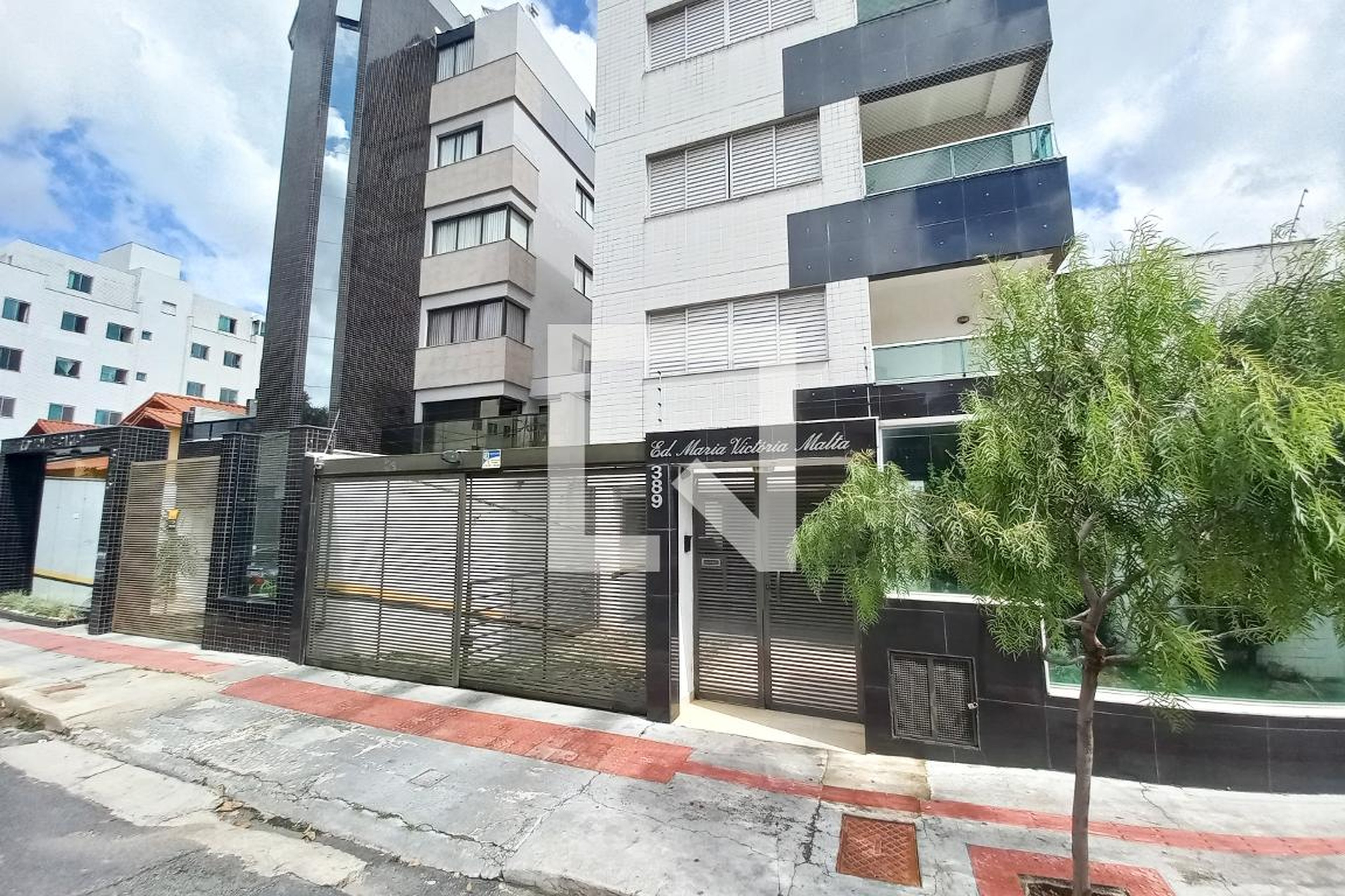 Fachada Condomínio em Rua Gerson Moretzsohn, 205