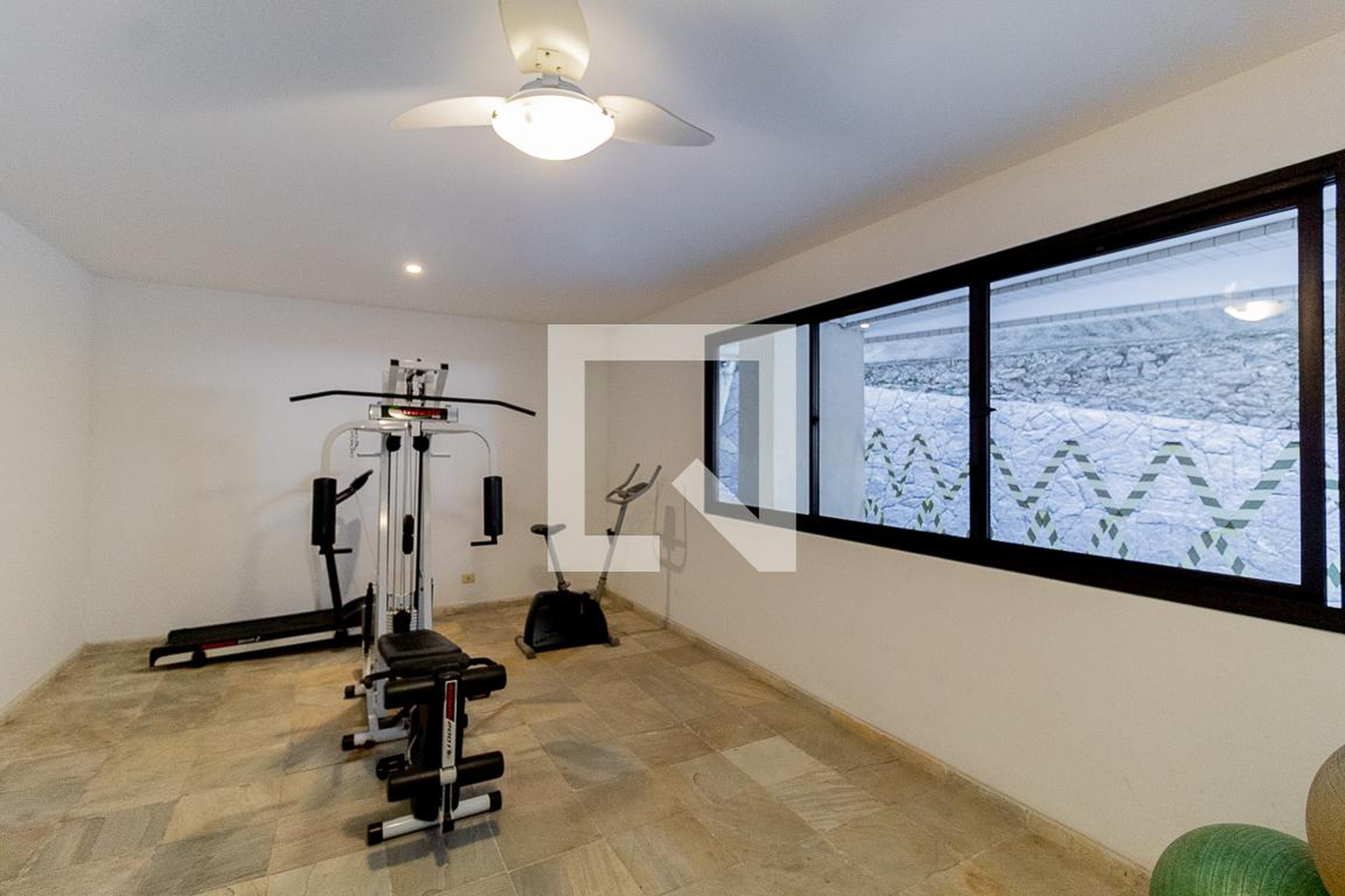 Academia - Edifício Luxor