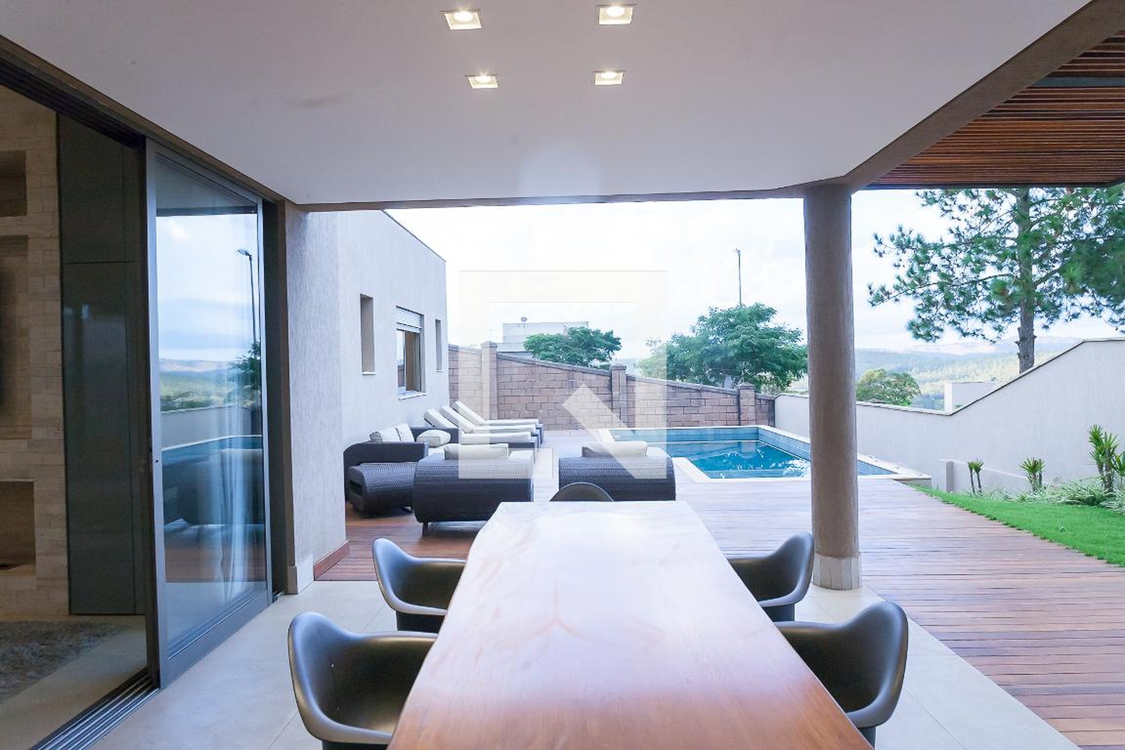 Churrasqueira - Residencial Flores