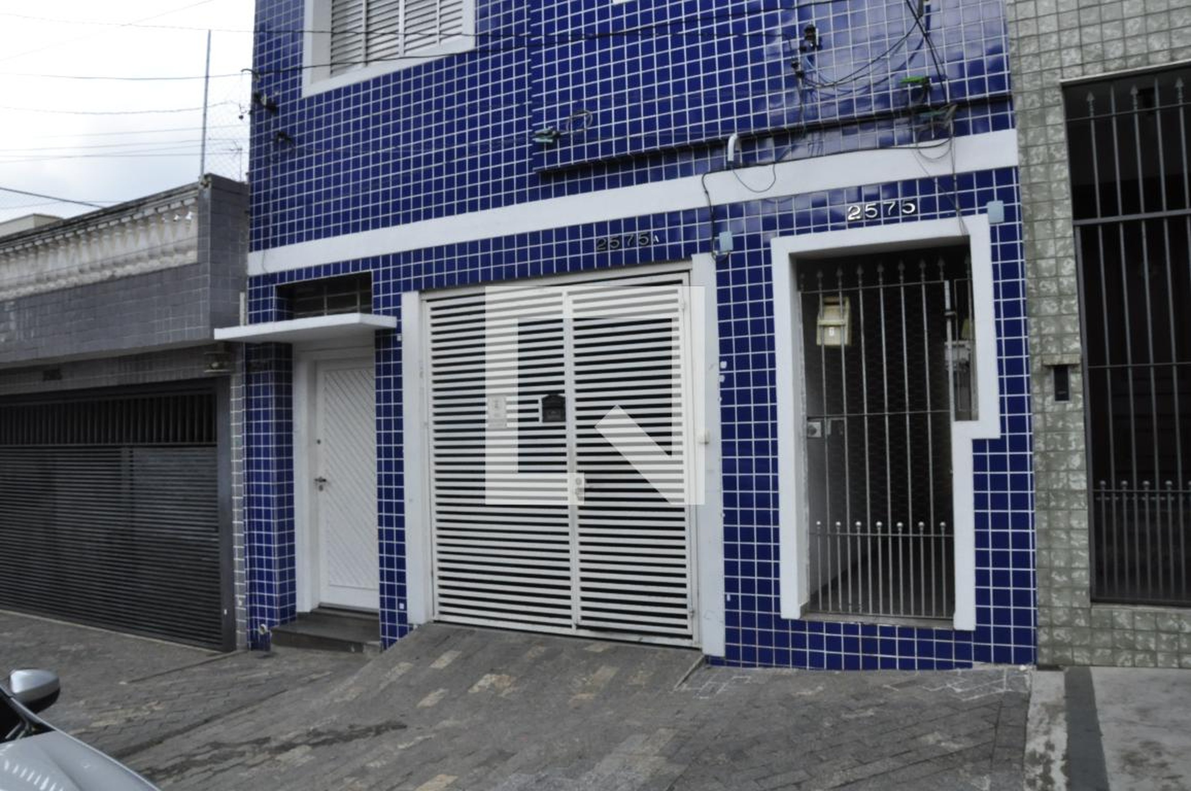 Fachada Condomínio em Rua Costa Aguiar, 2575