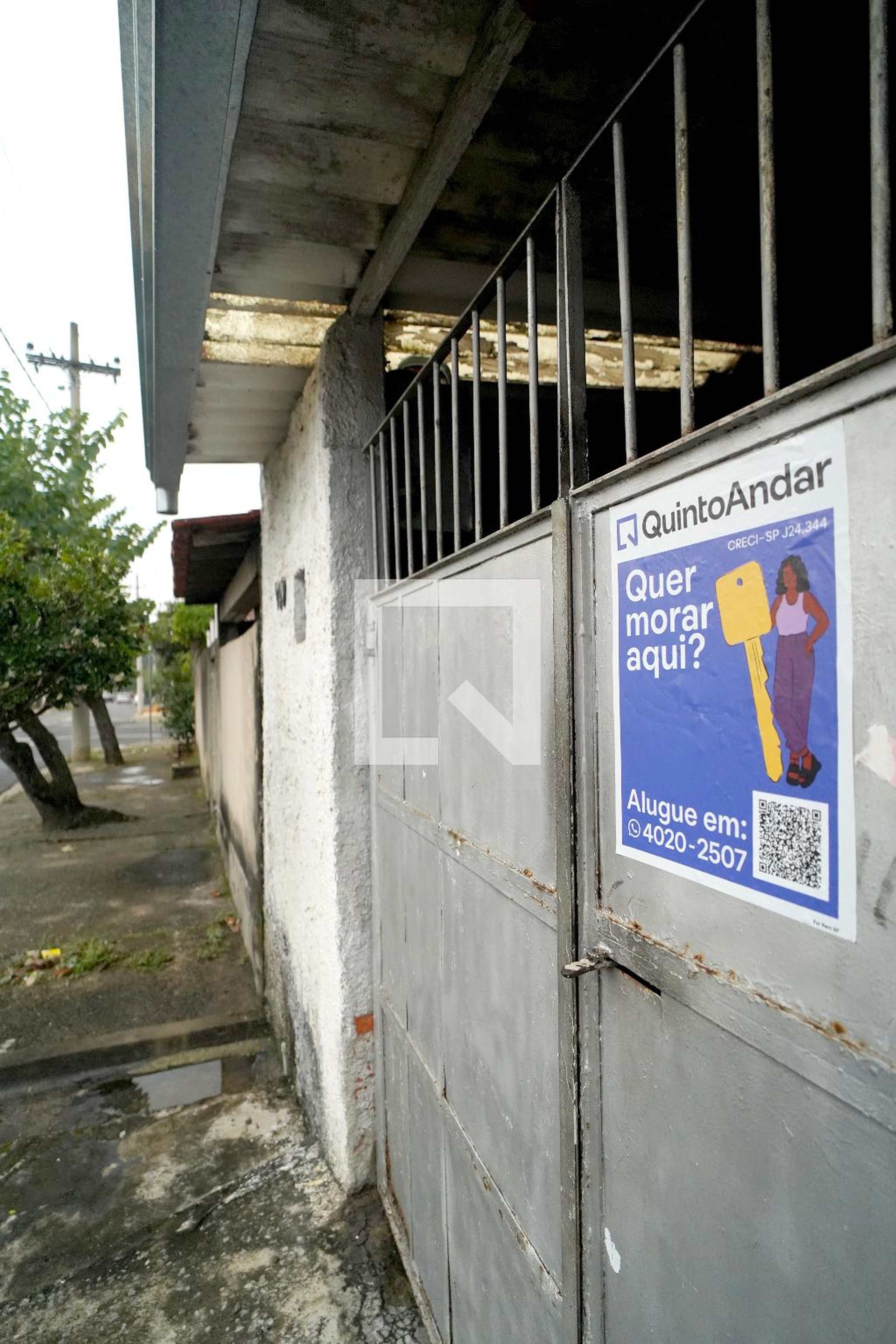 Fachada Condomínio em Rua Adolfo Goldman, 190