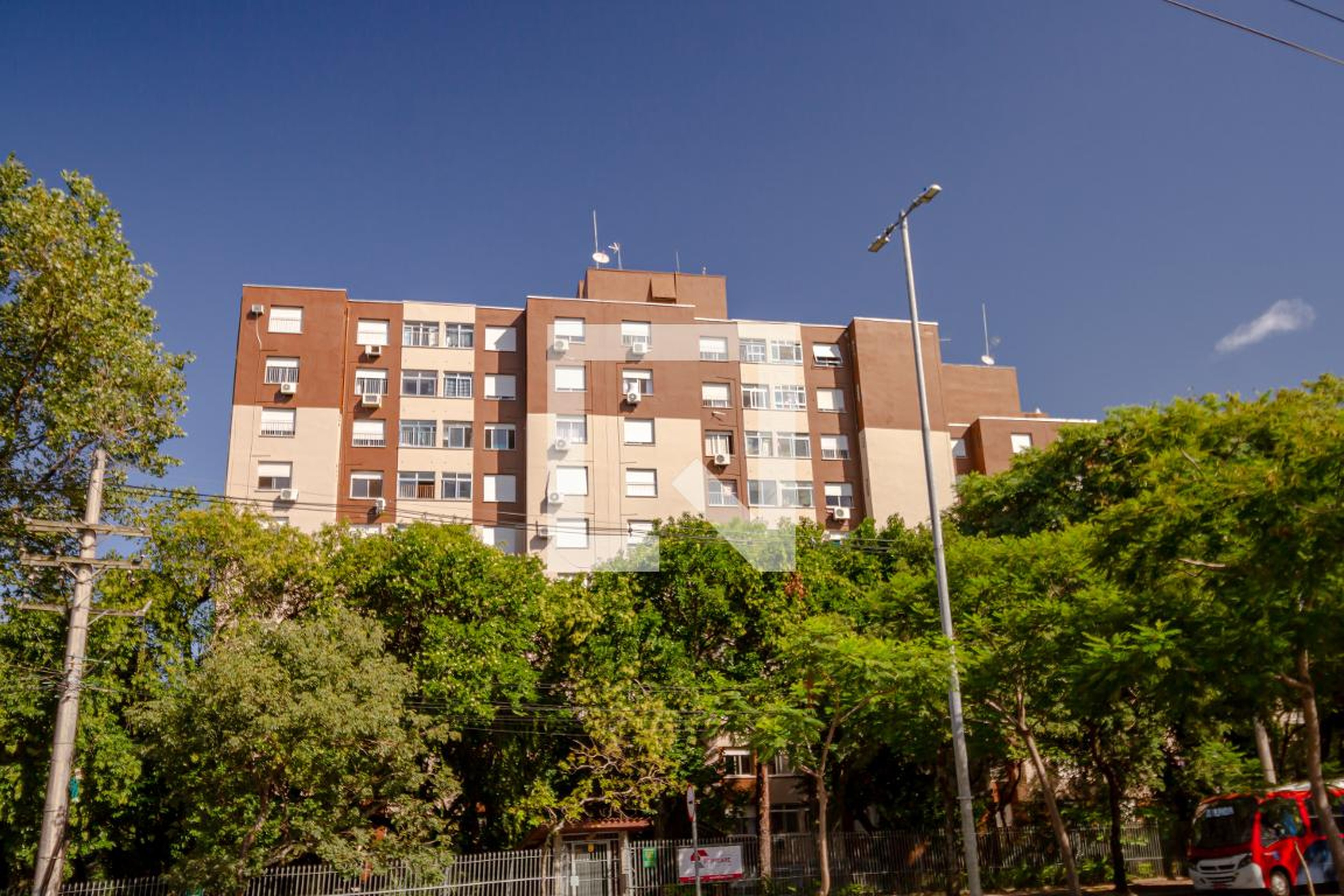 Fachada Condomínio em Rua Antônio da Silva, 41